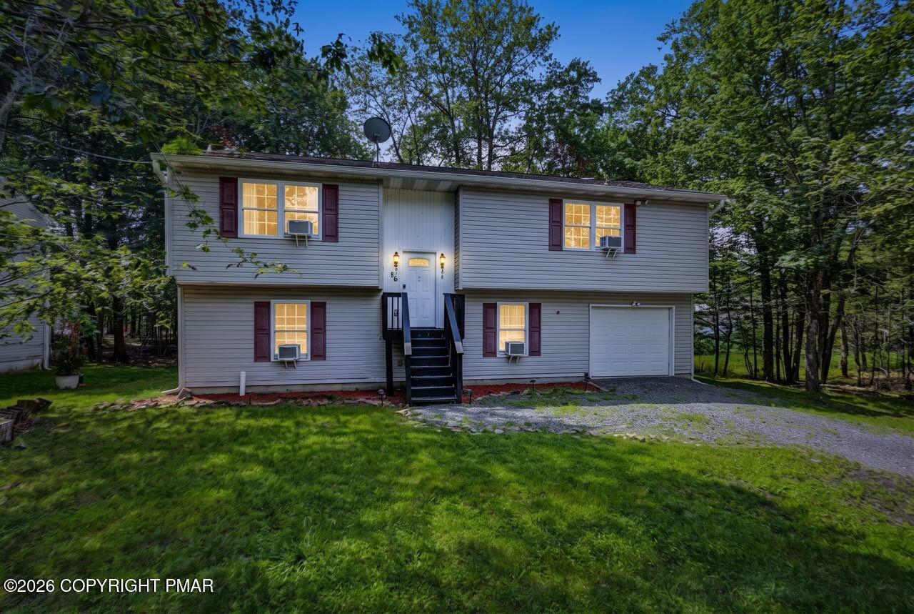 8440 Bear Trail Drive — photo