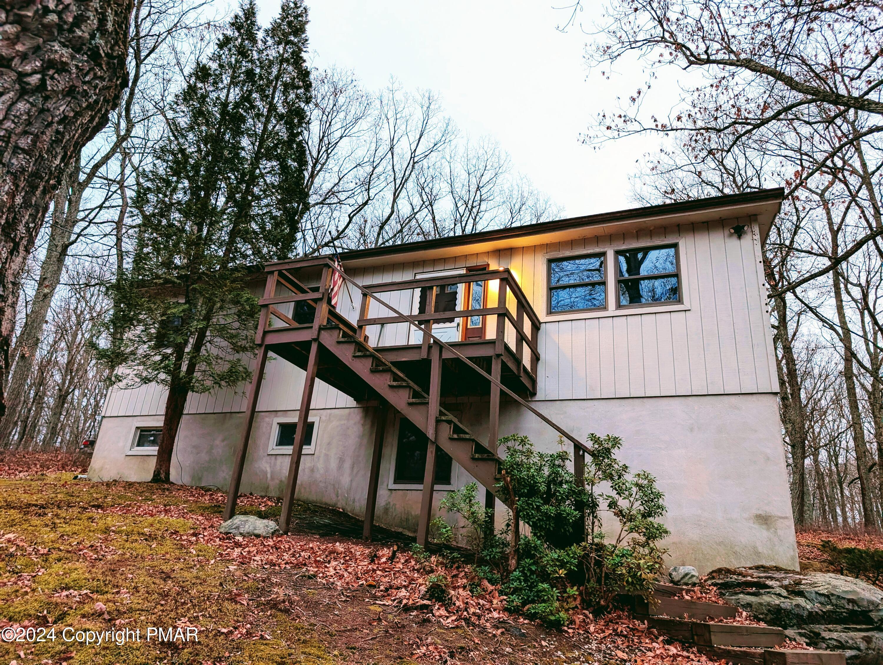 402 Mercury Drive — photo