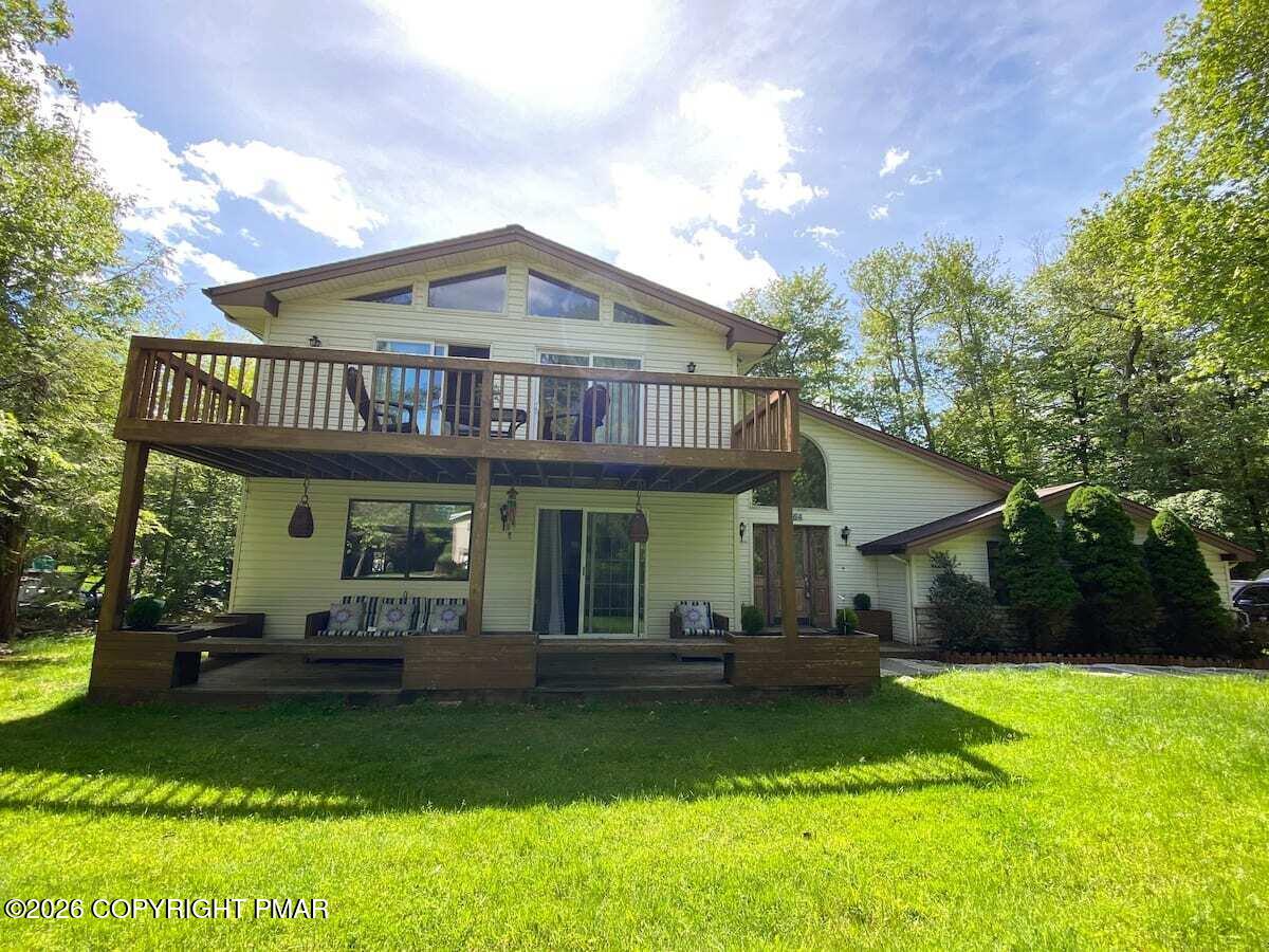 2564 Country Club Drive — photo