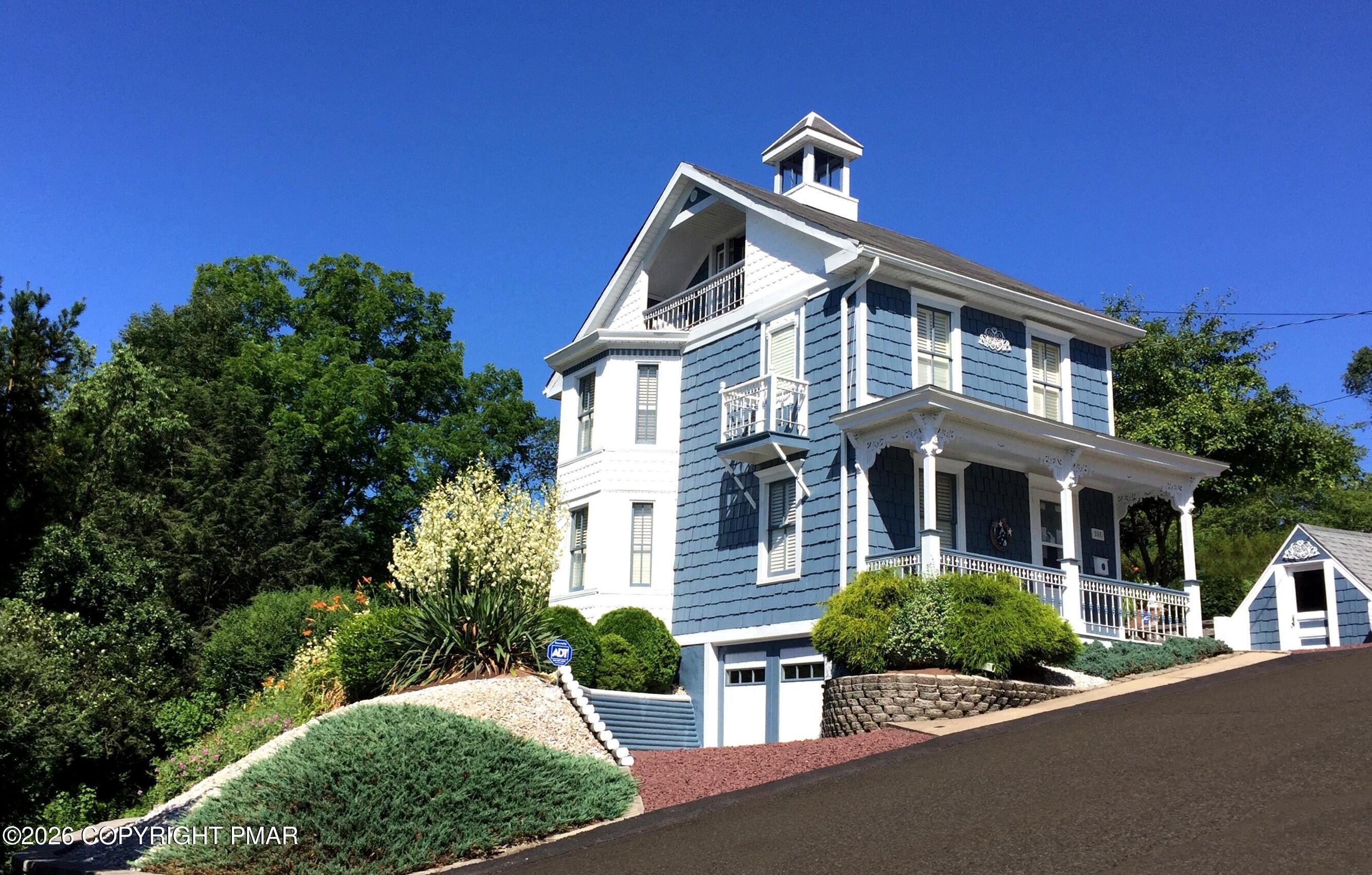 208 Kline Street — photo