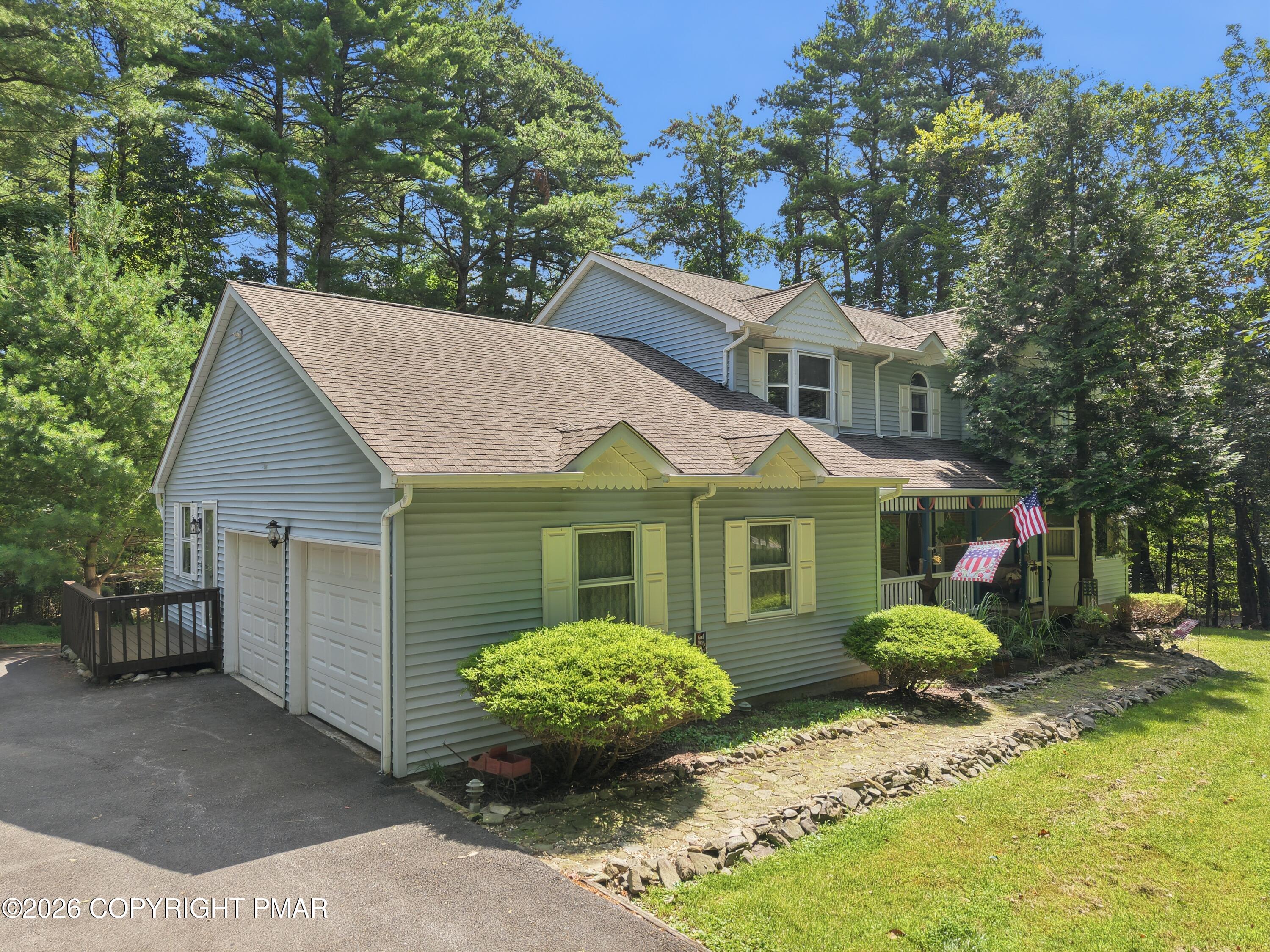 1503 Grassy Run — photo