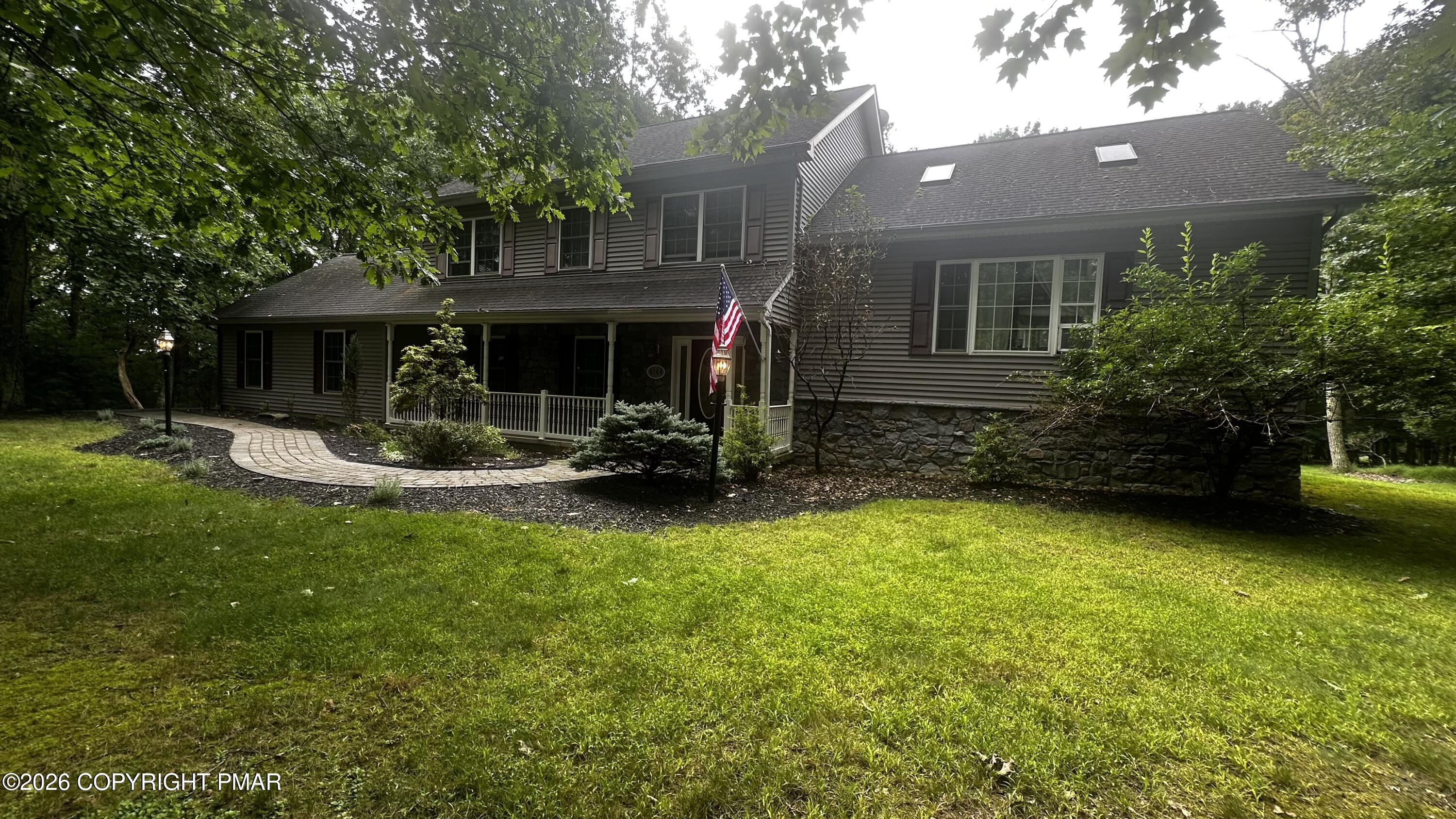 6164 Starlight Court — photo