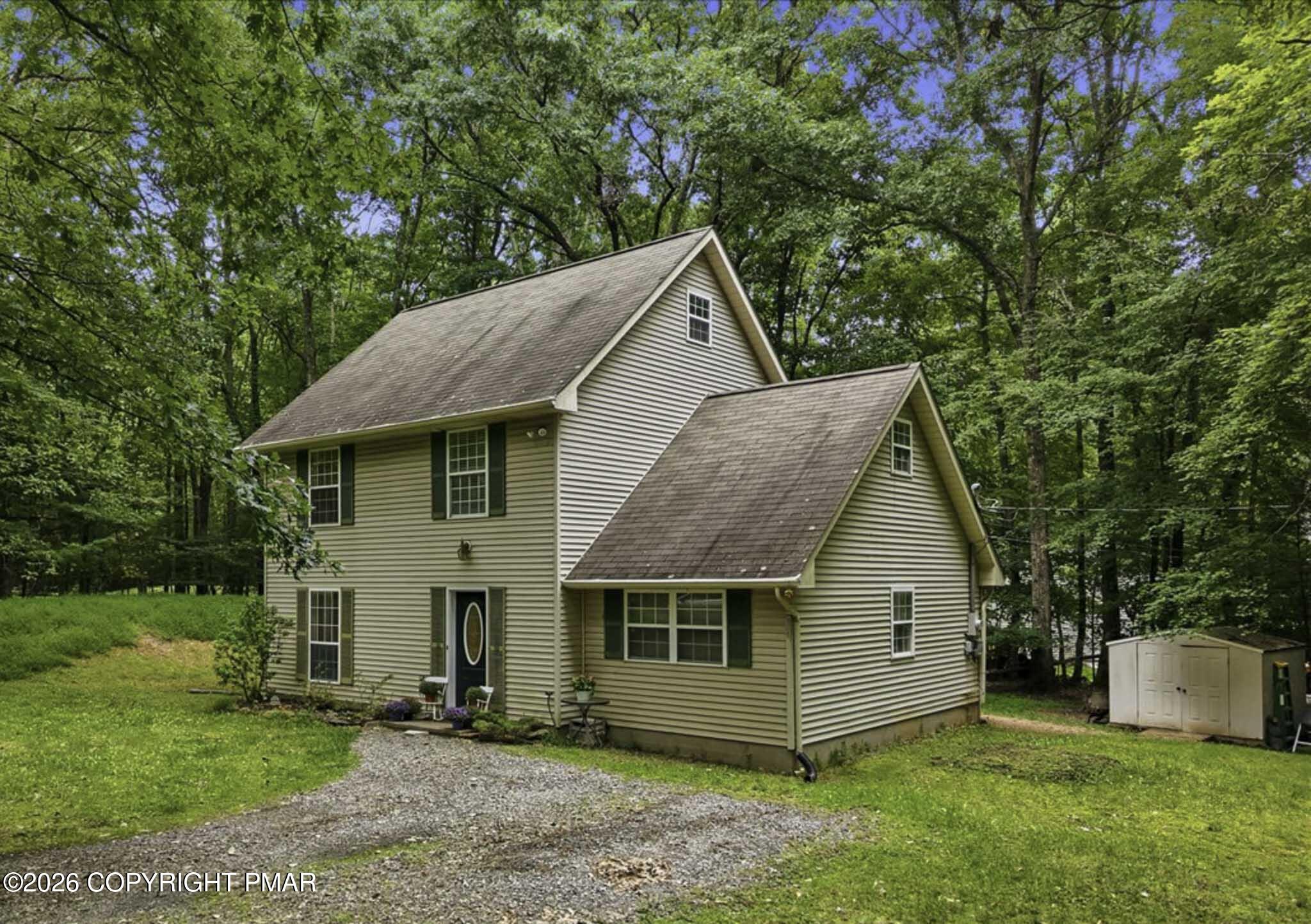 102 Crabapple Lane — photo