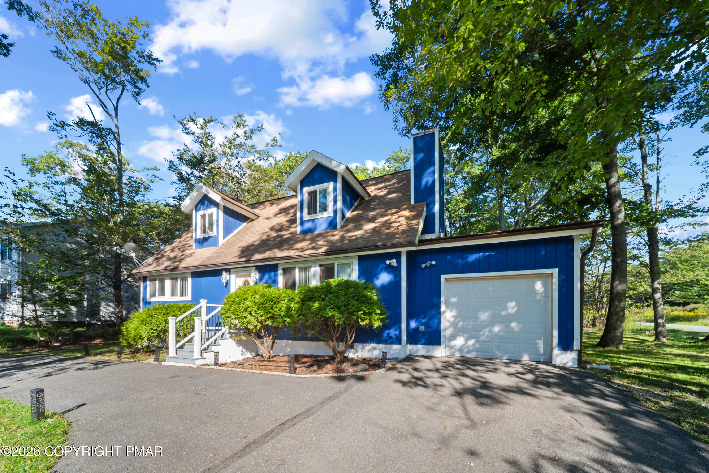 2114 Onondaga Way — photo