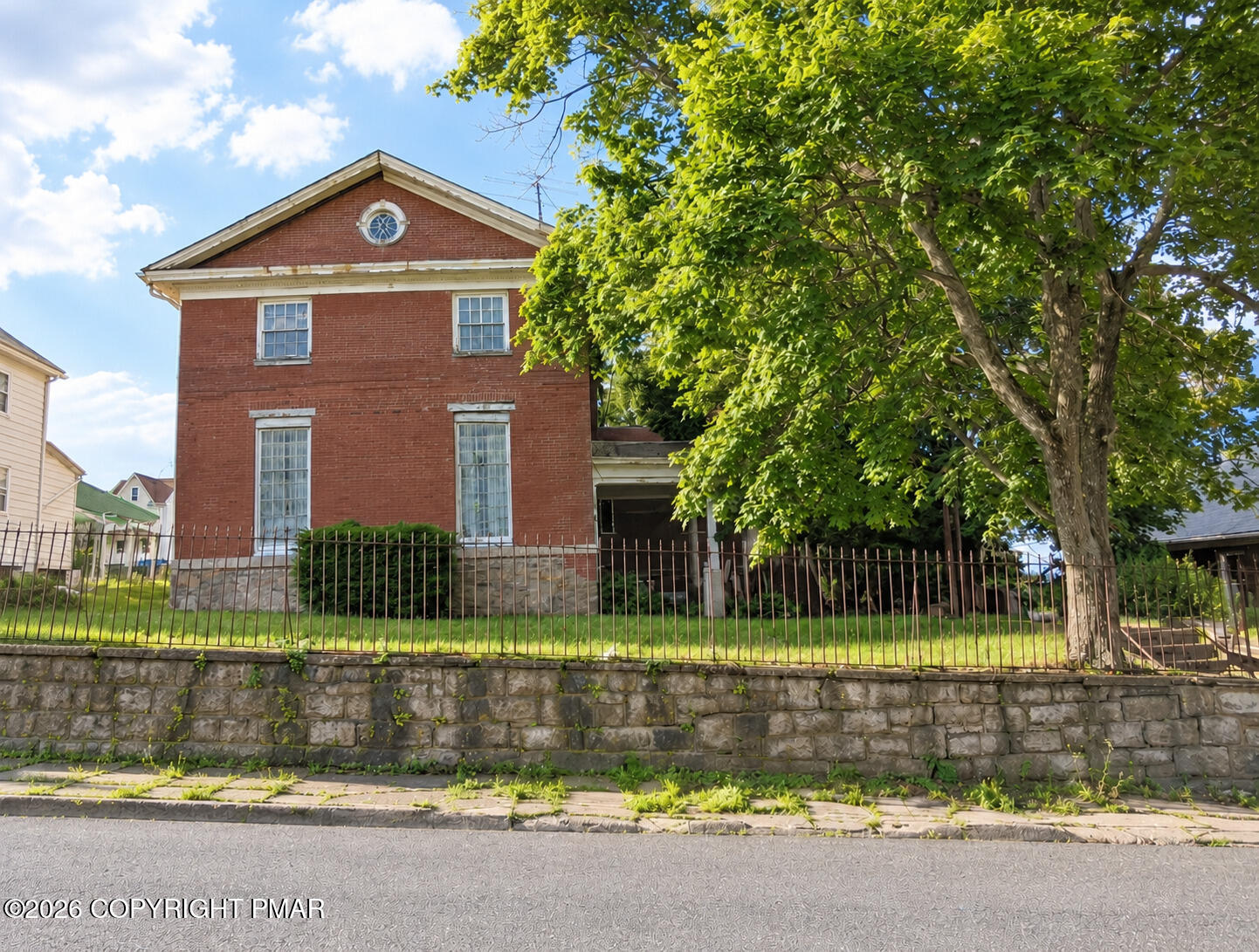 921 Walnut Street — photo