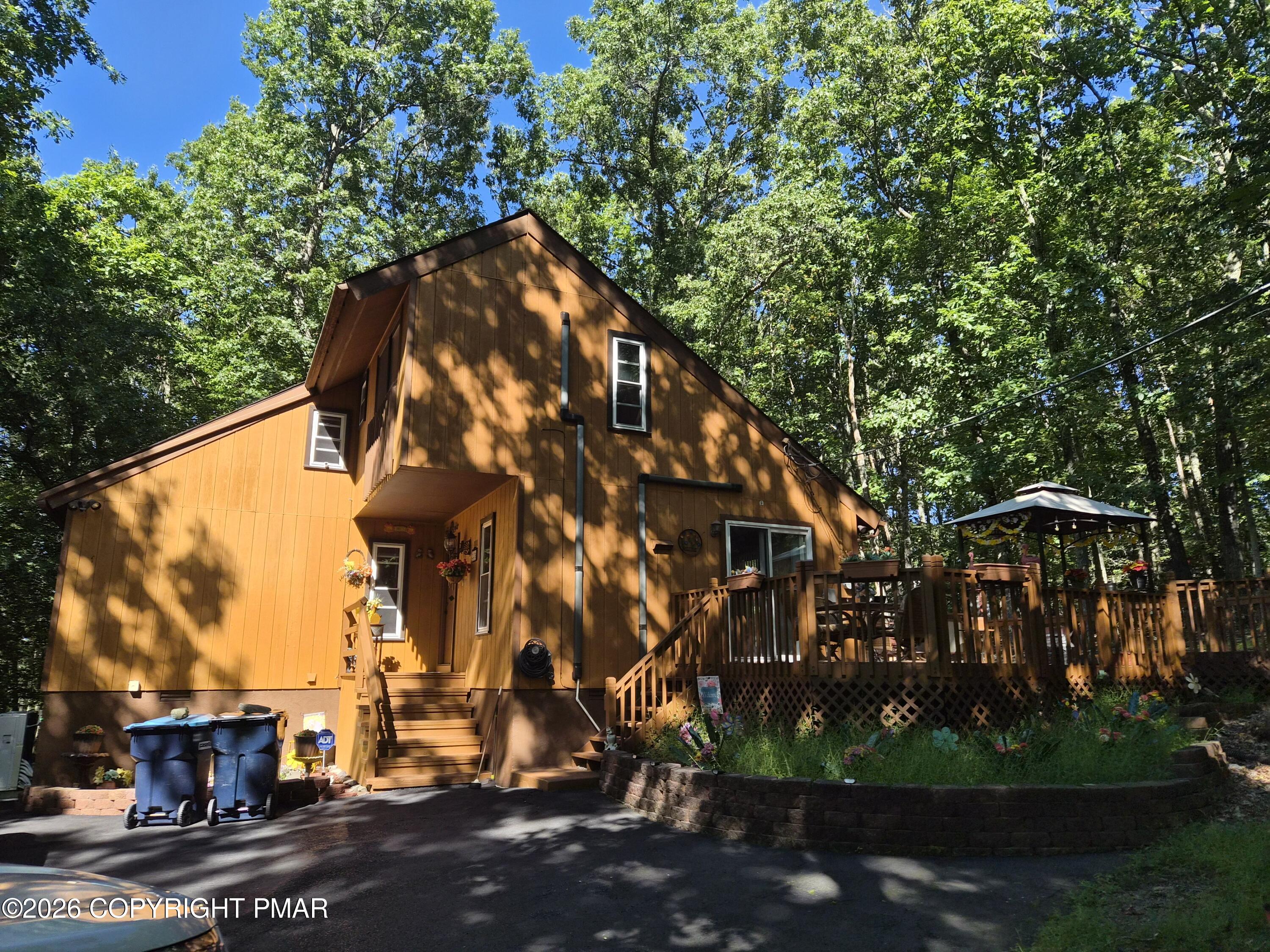 1111 Kensington Drive — photo