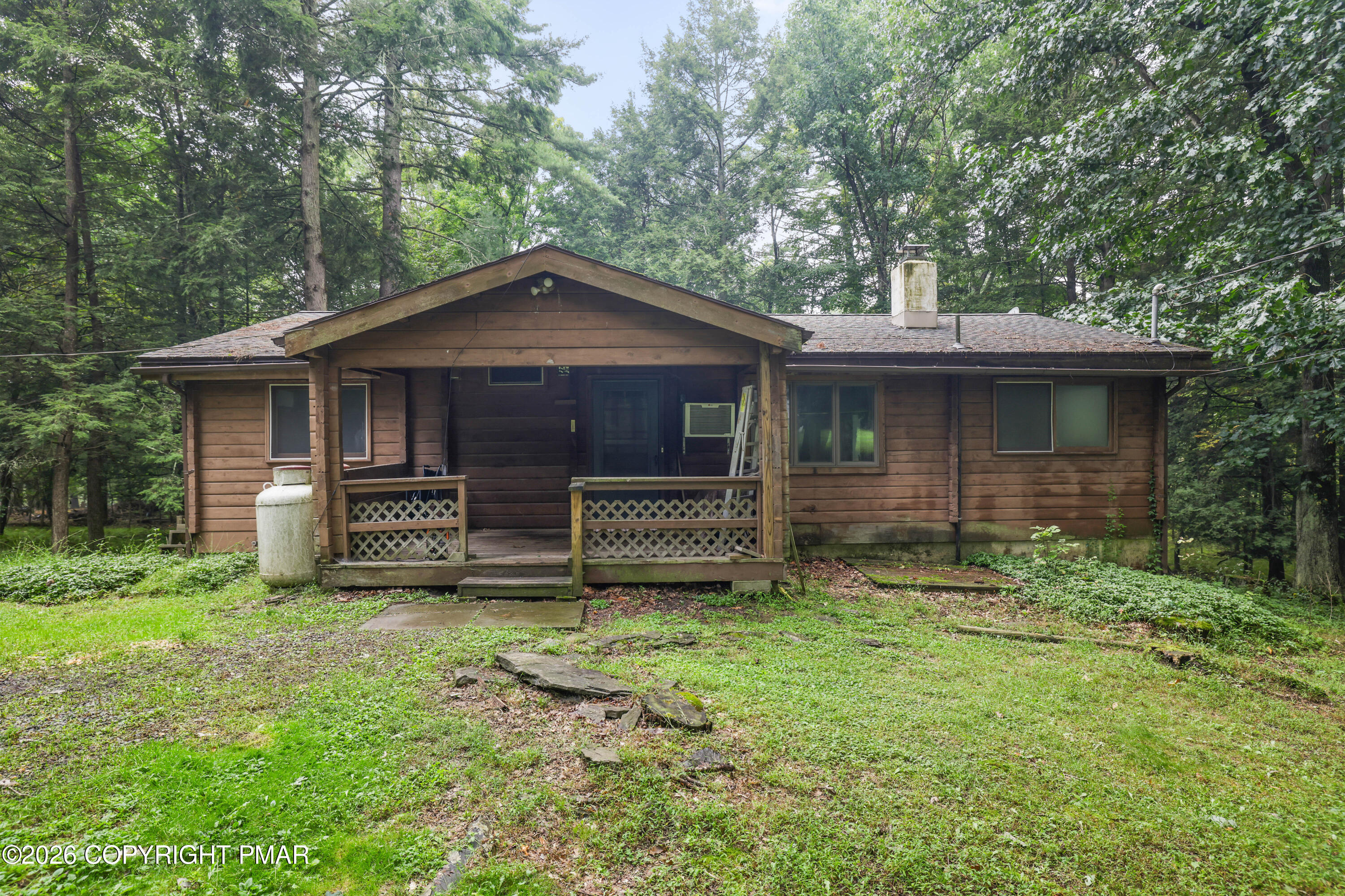 135 Sportsmen Drive — photo