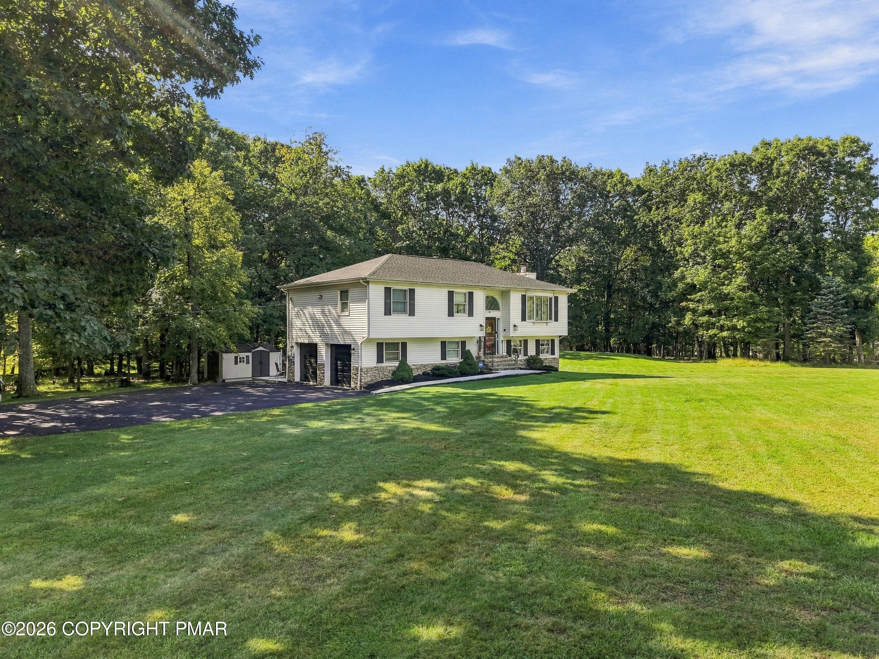 1 Colonial Drive — photo