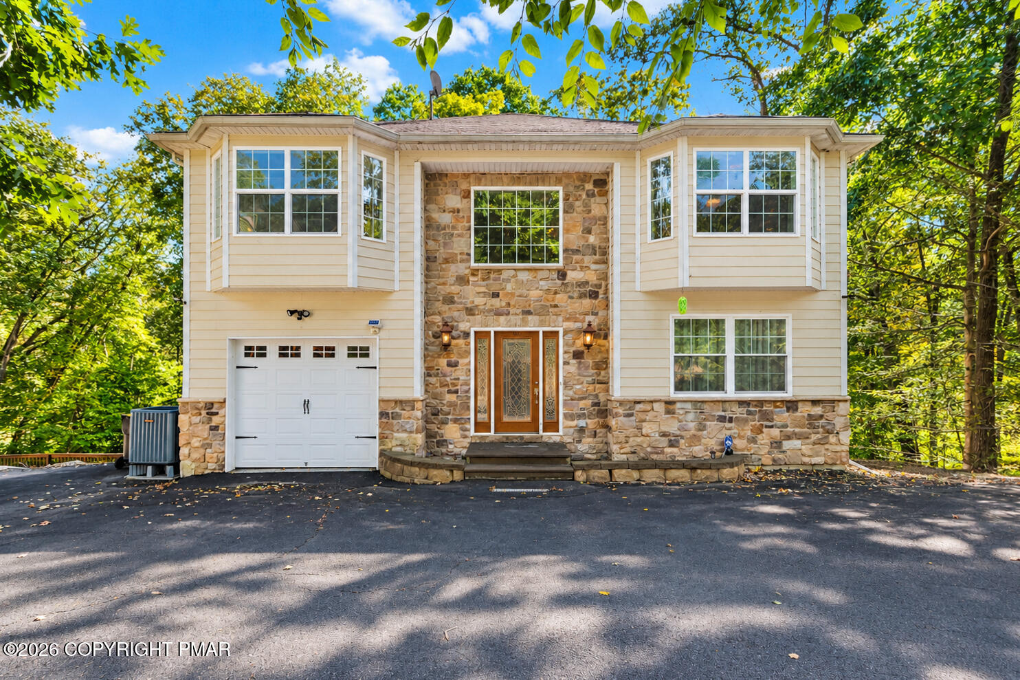 105 Mulberry Lane — photo