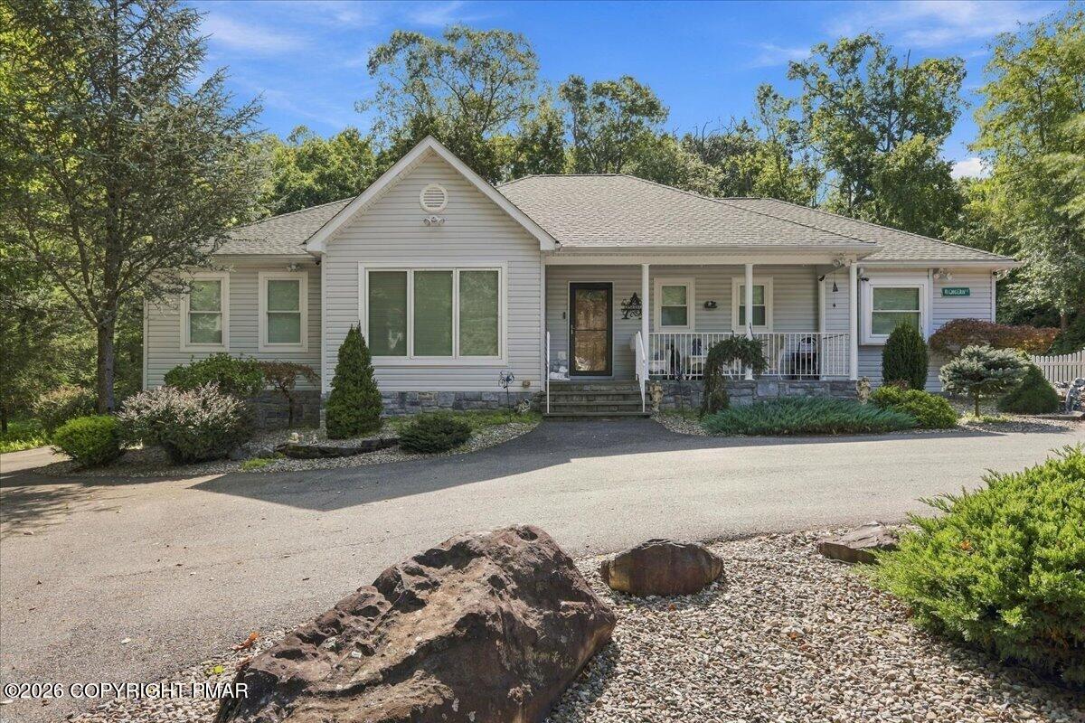126 Estate Drive — photo