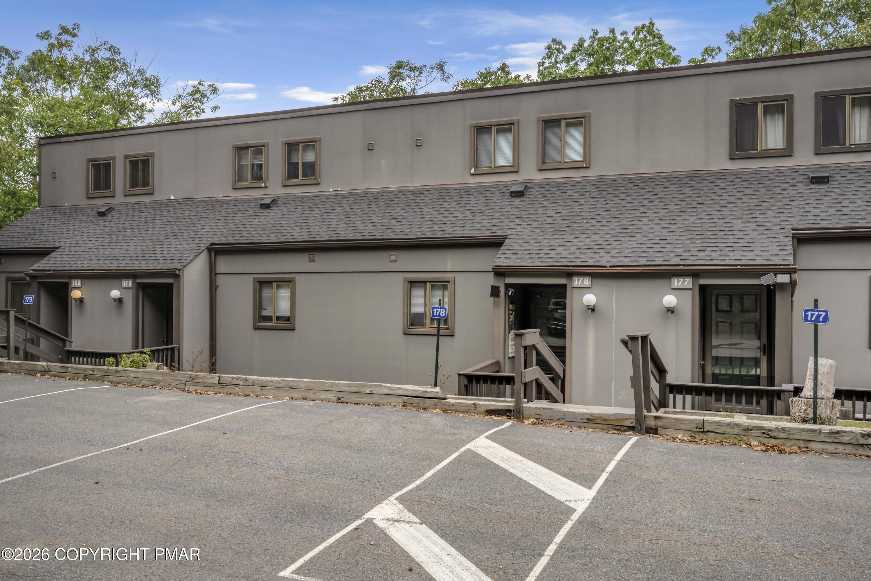 178 Upper Village Way — photo