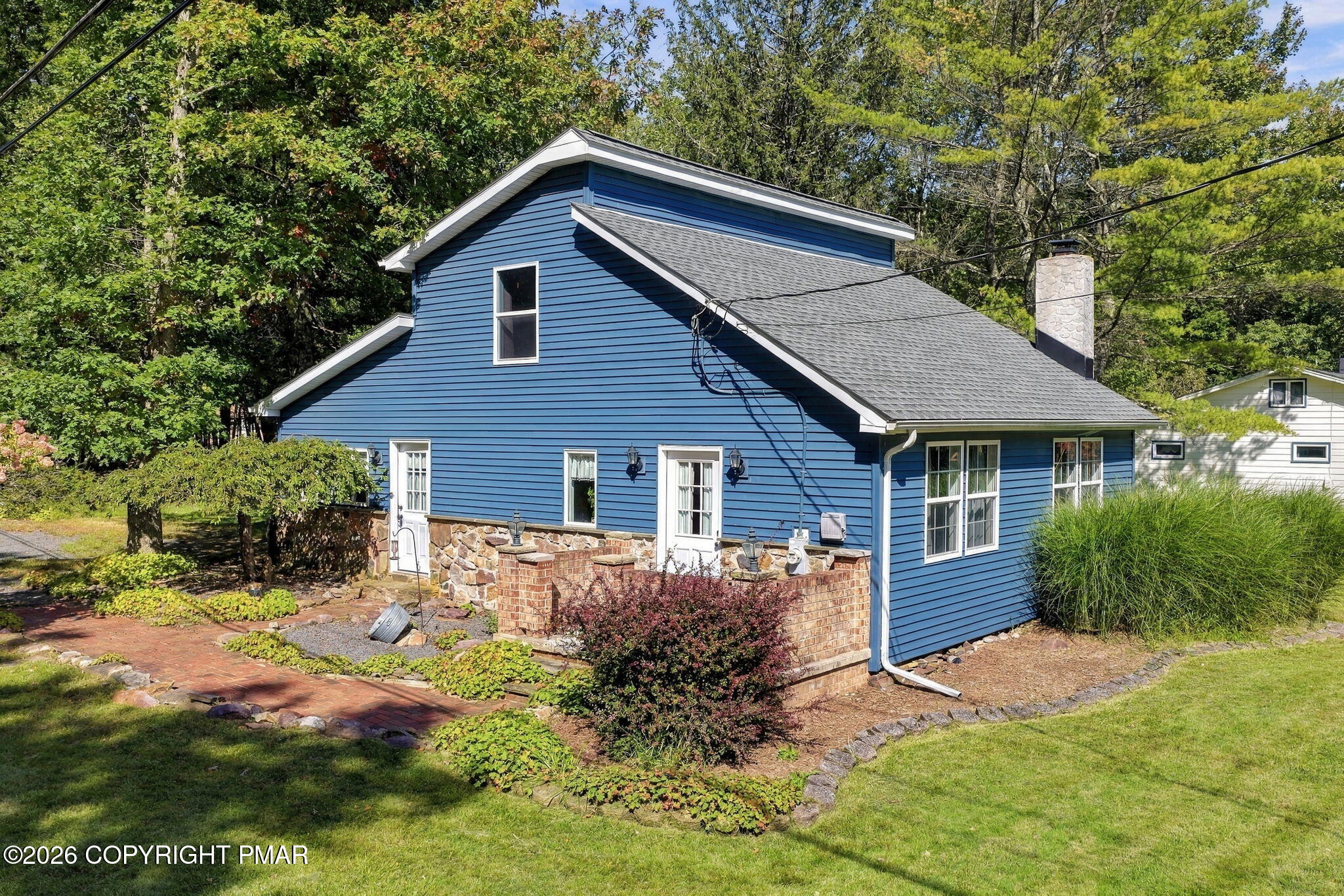 14 Twin Lake Road — photo