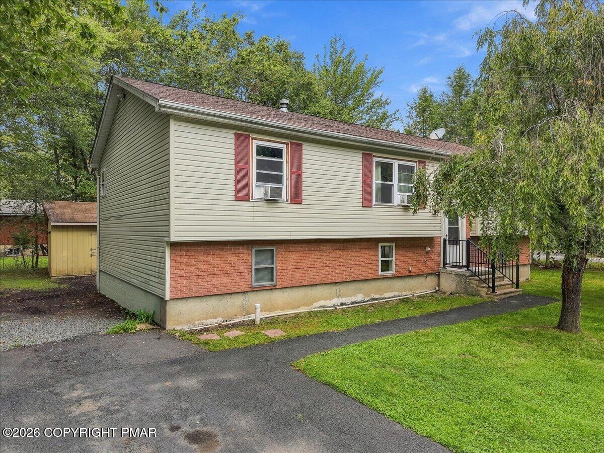3326 Woodland Drive — photo