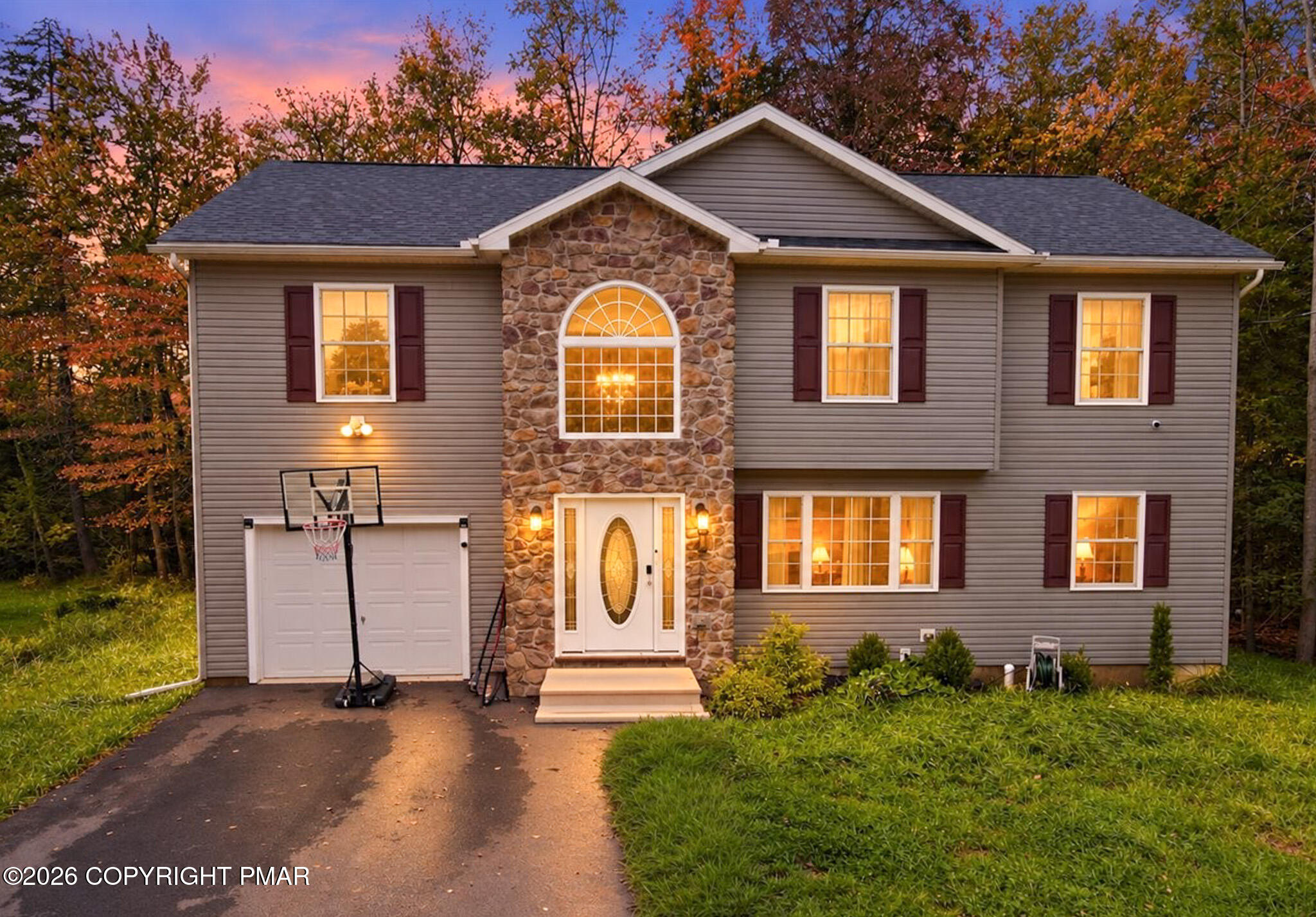425 Scotch Pine Drive — photo