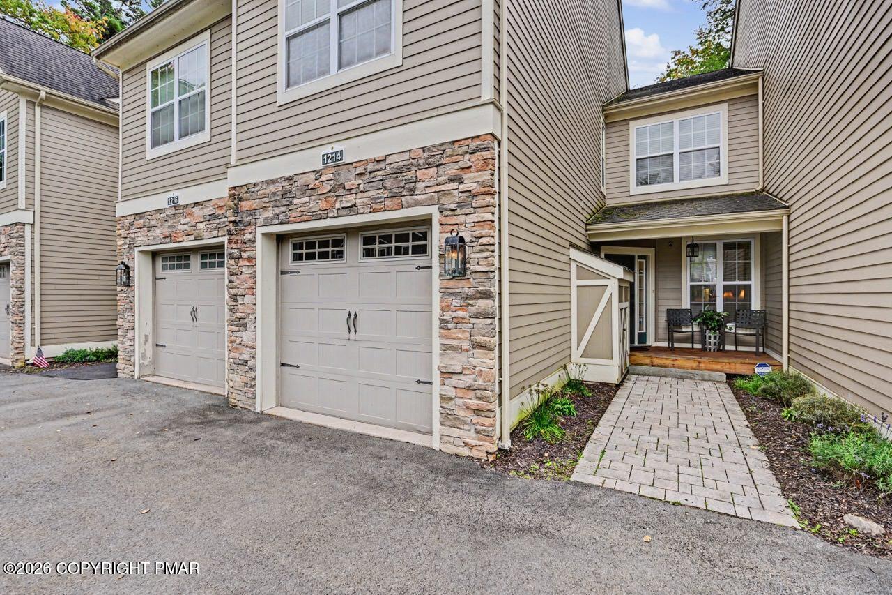 1214 Clymer Lane — photo