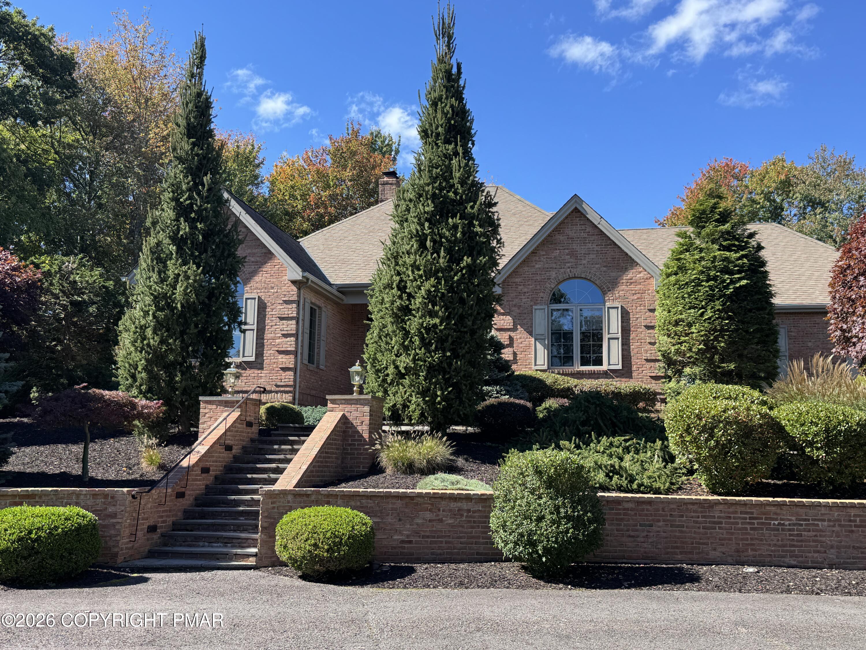 235 Wolf Hollow Road — photo