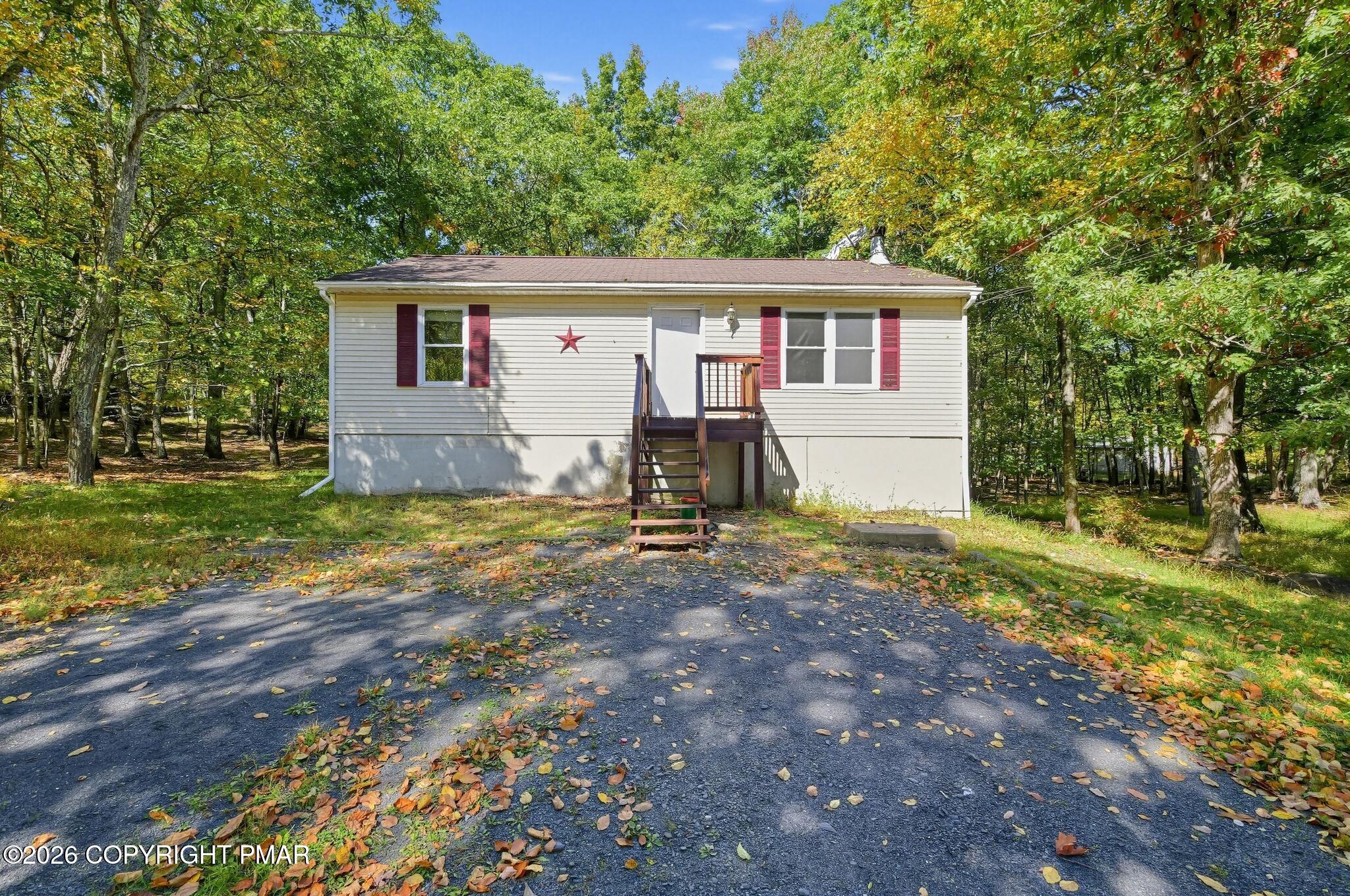 521 Starling Court — photo
