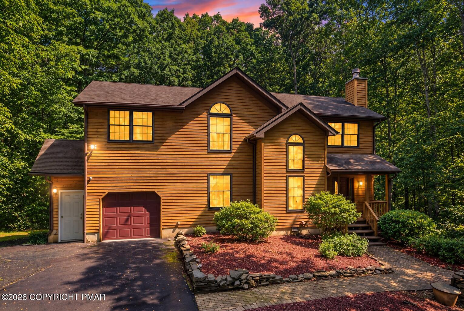 425 Underhill Drive — photo
