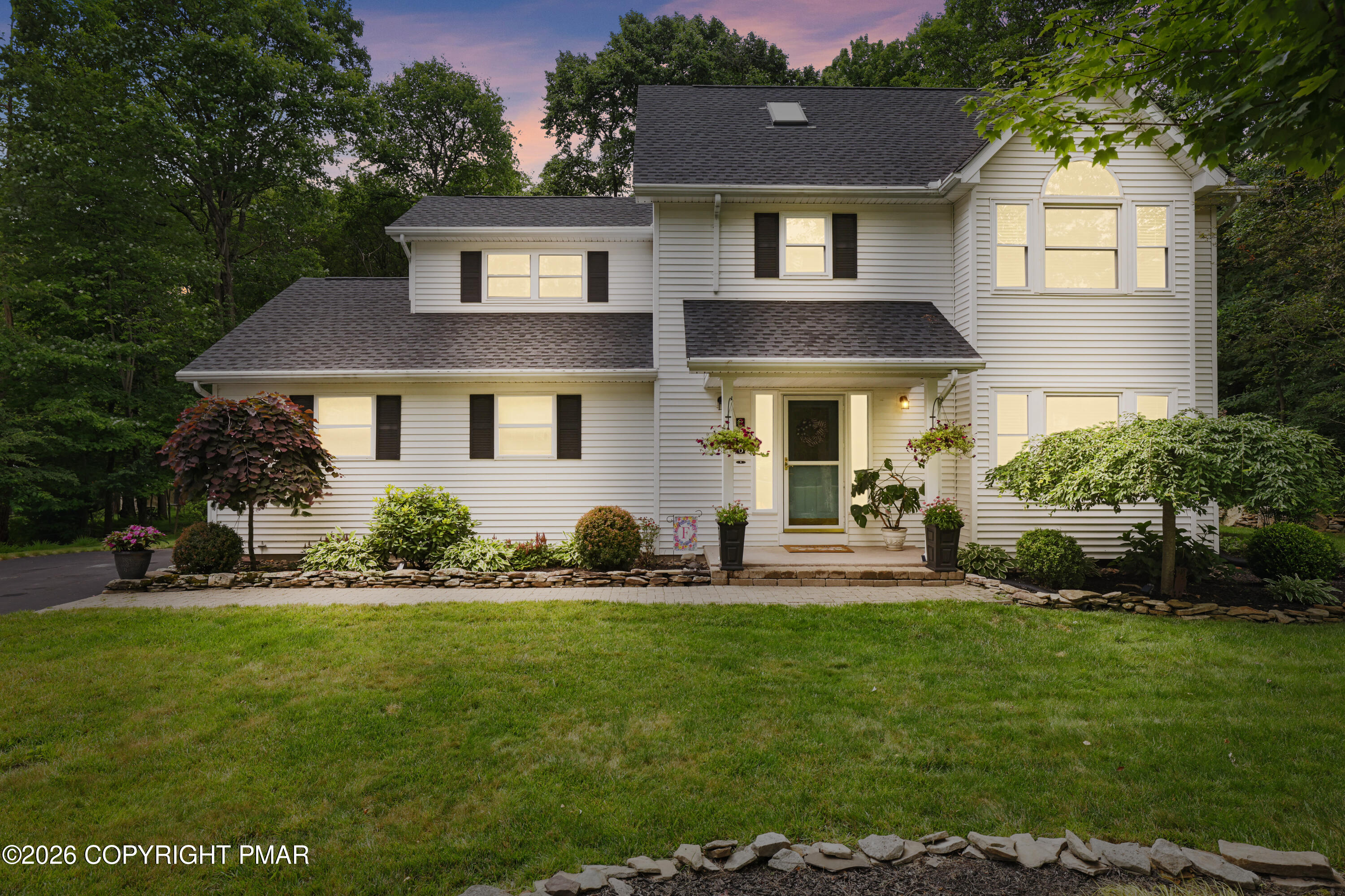 216 Ruby Court — photo