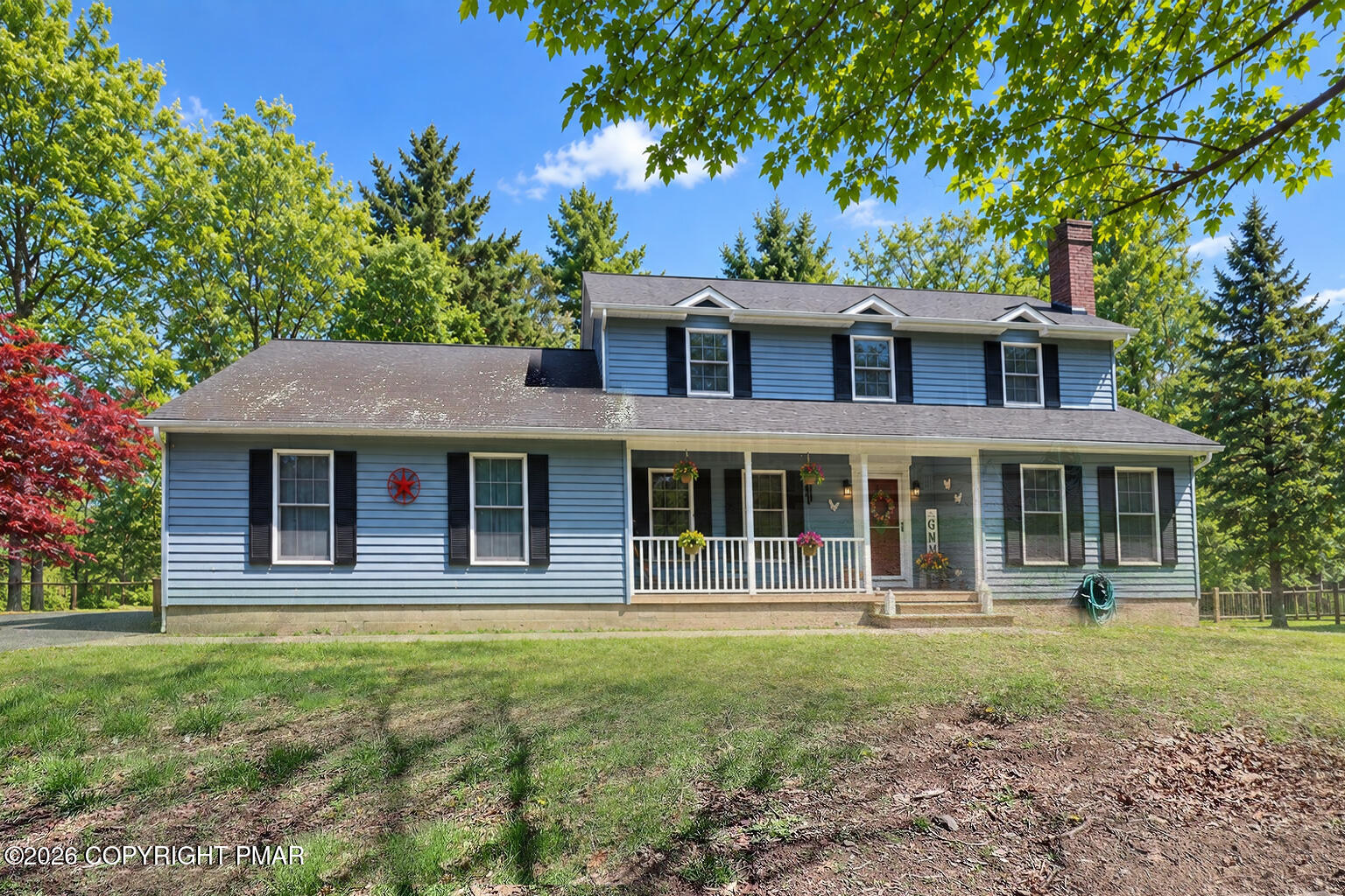 1526 Slope Road — photo