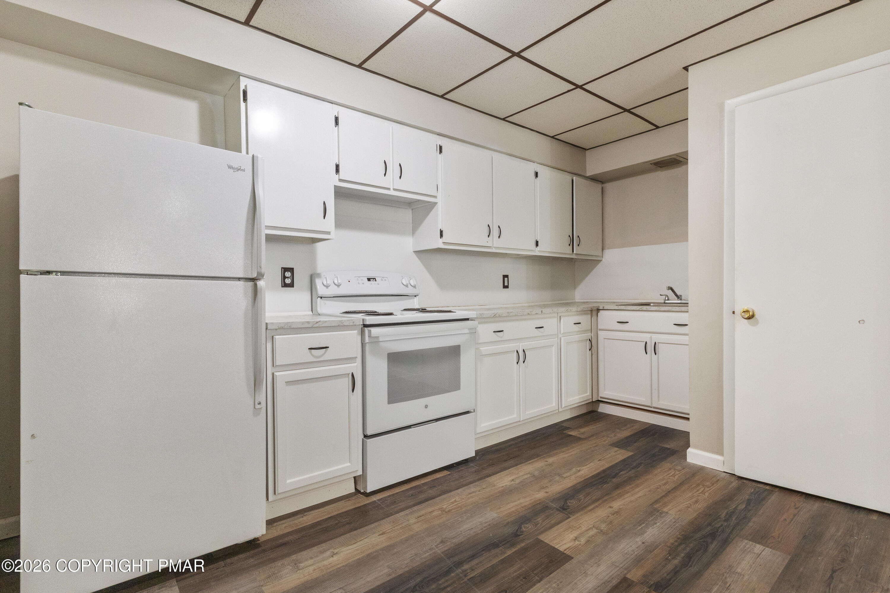 1820 Sanderson Avenue Unit 1 — photo