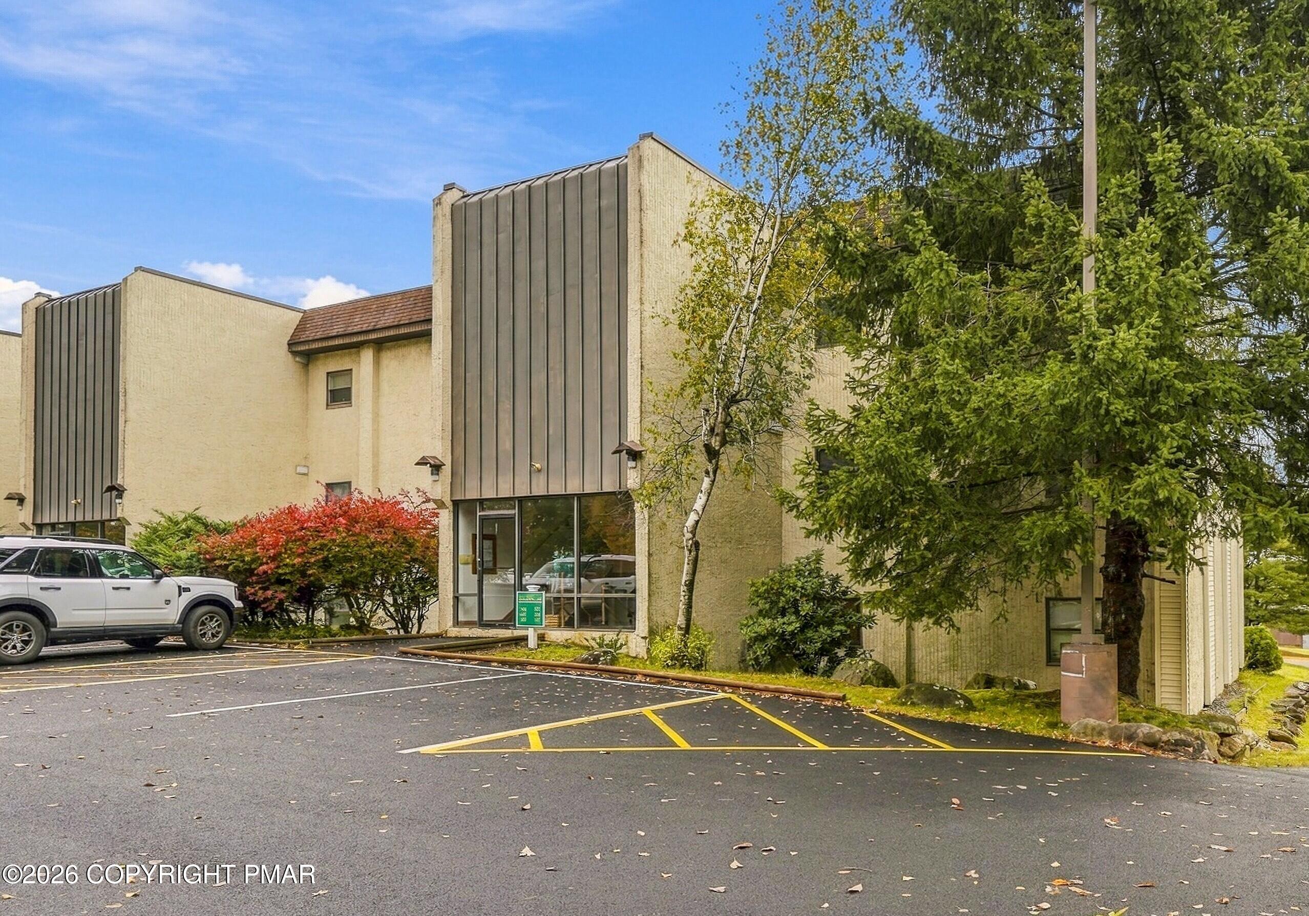 146 Foxfire Drive Unit 106 — photo
