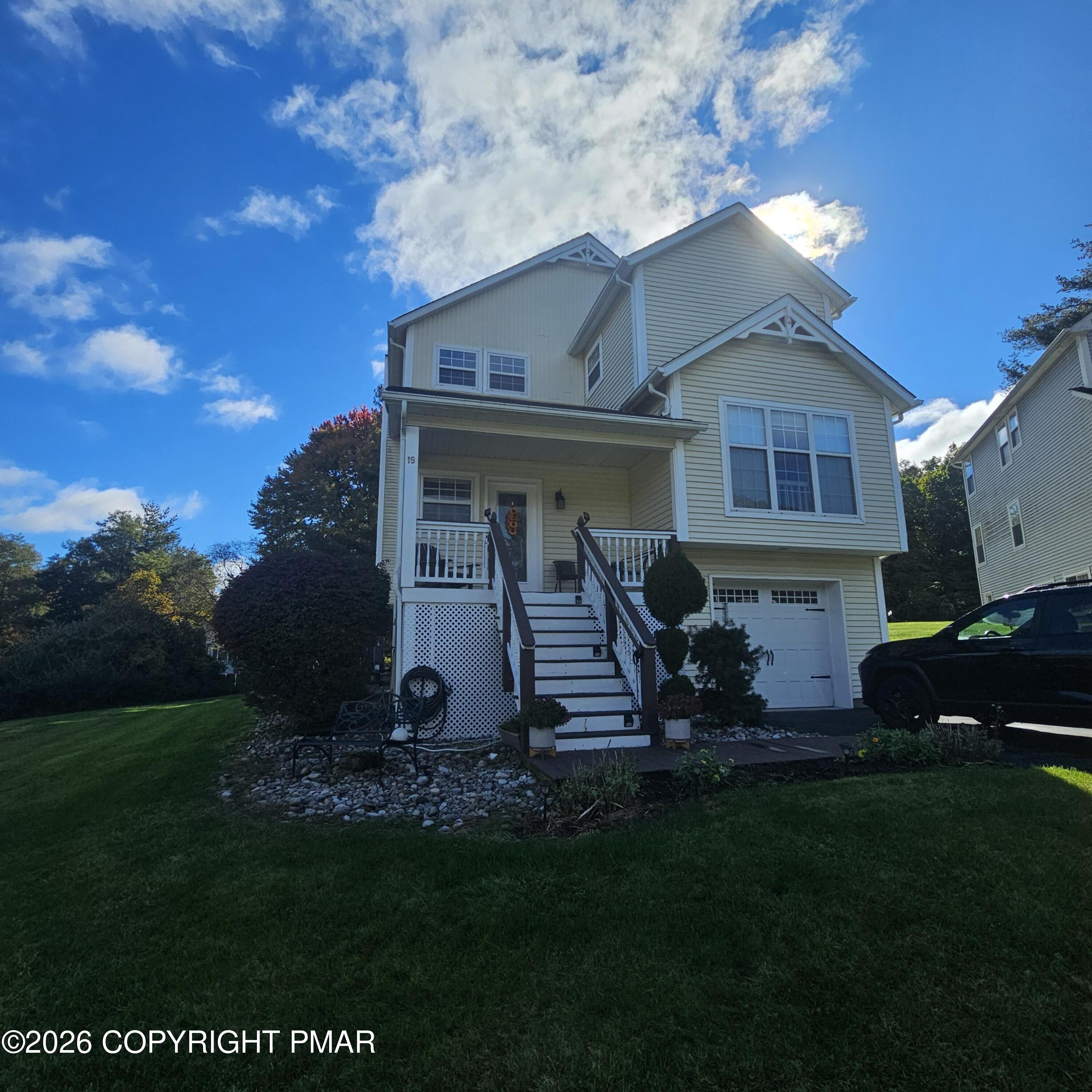 240 Hawthorne Village Court — photo