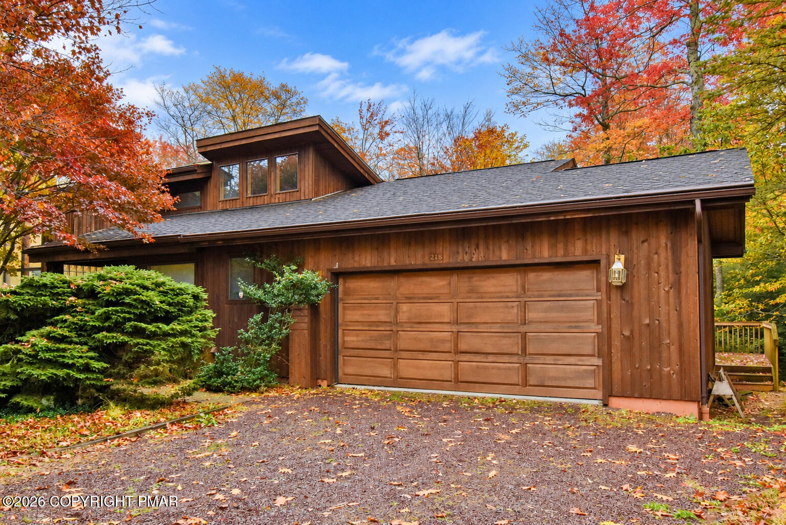 218 Larch Oval — photo