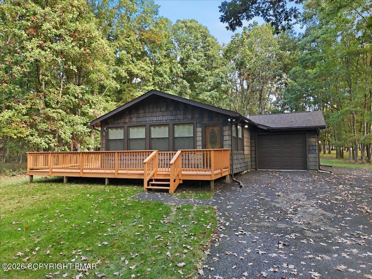 548 Adie Drive — photo