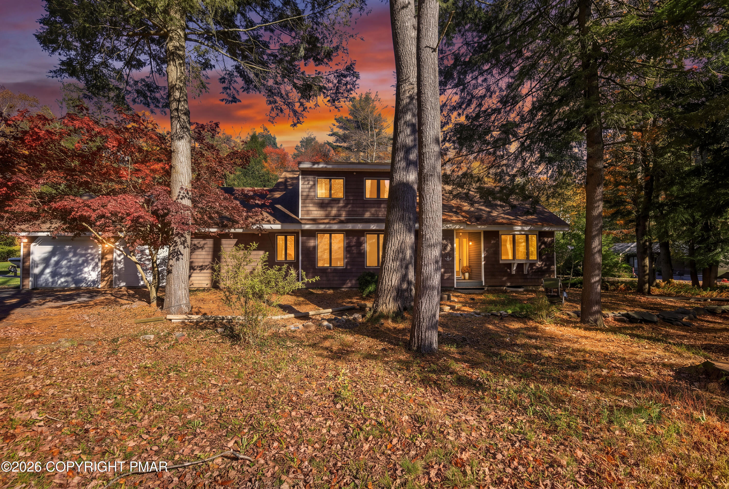 3255 Red Maple Lane — photo