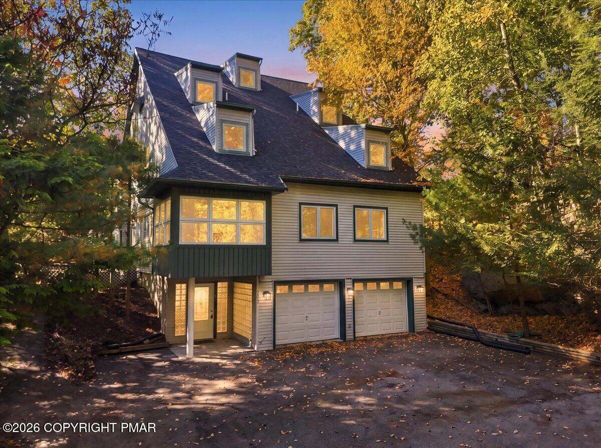 2603 Majestic Court — photo