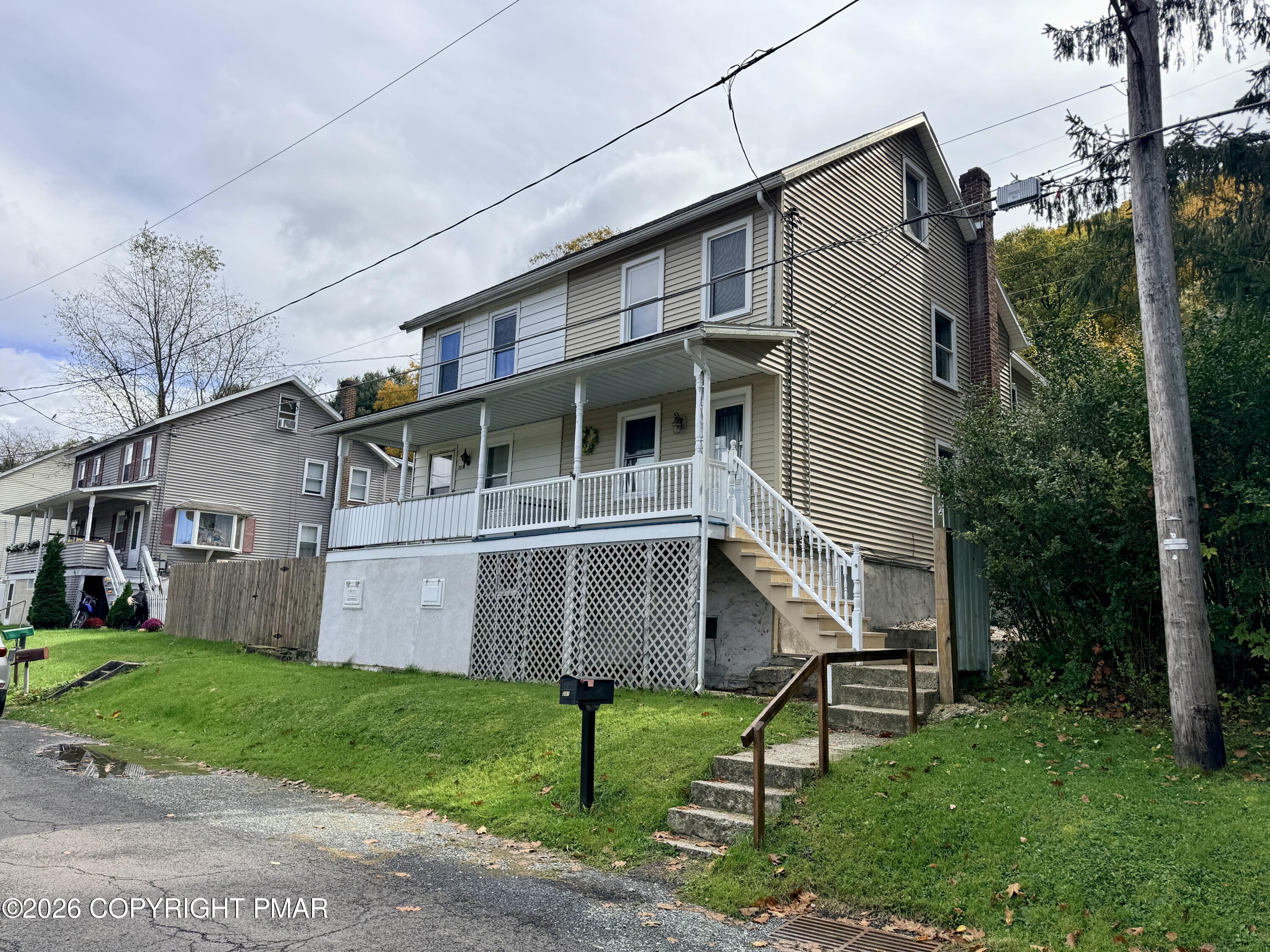 209 Yard Street — photo