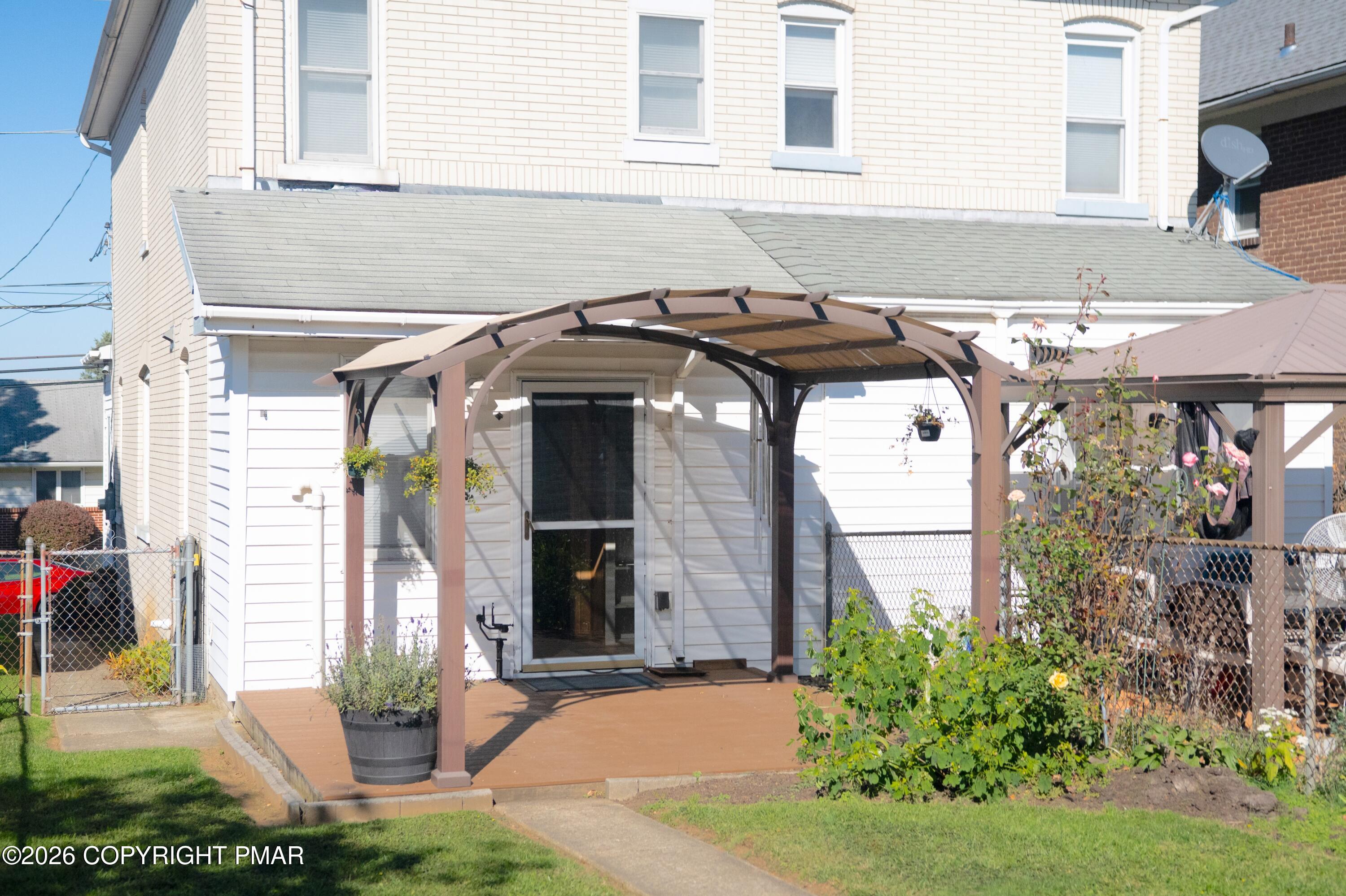 430 Williams Street — photo