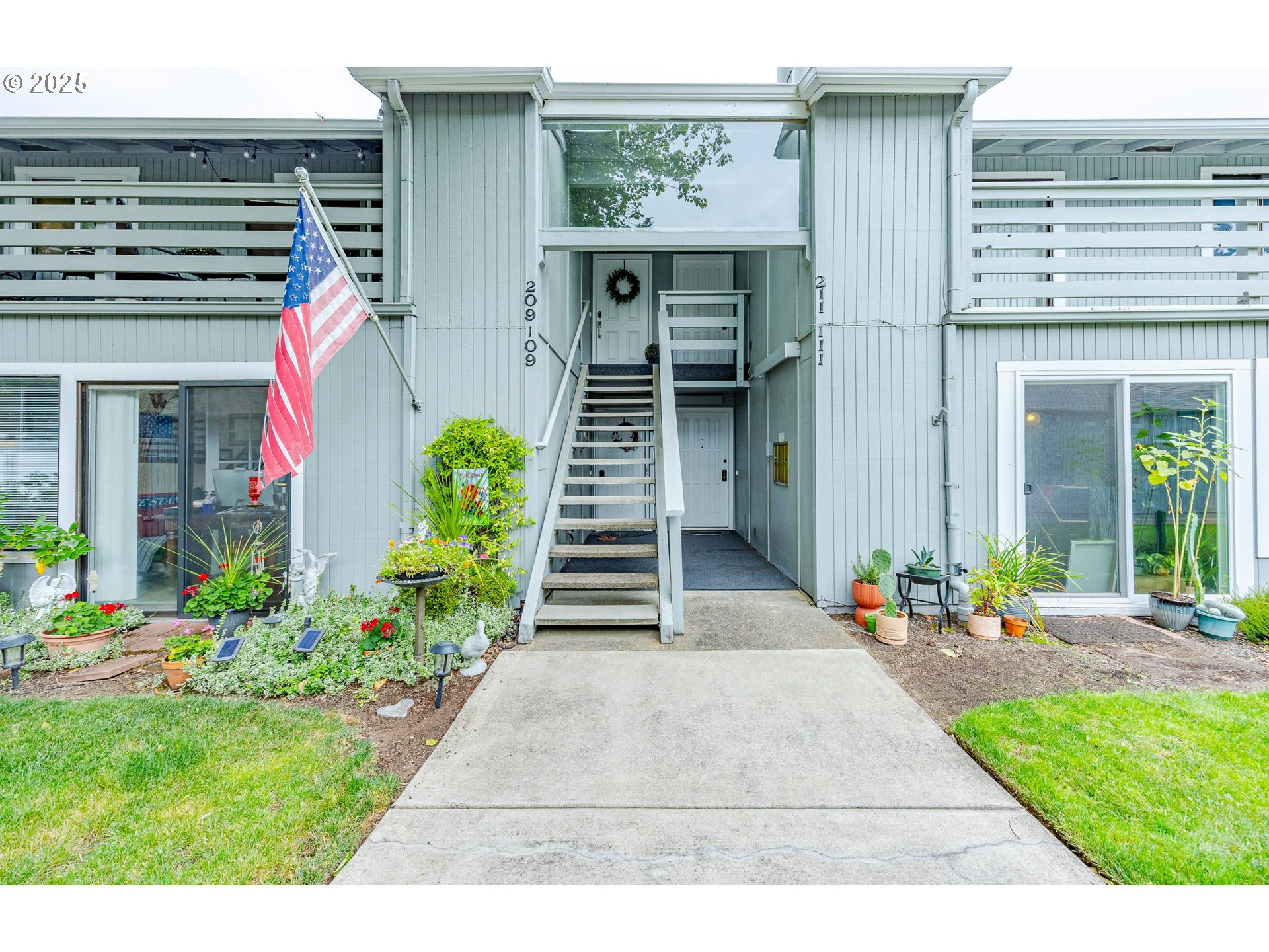 650 Harlow Rd #209, Springfield, OR 97477