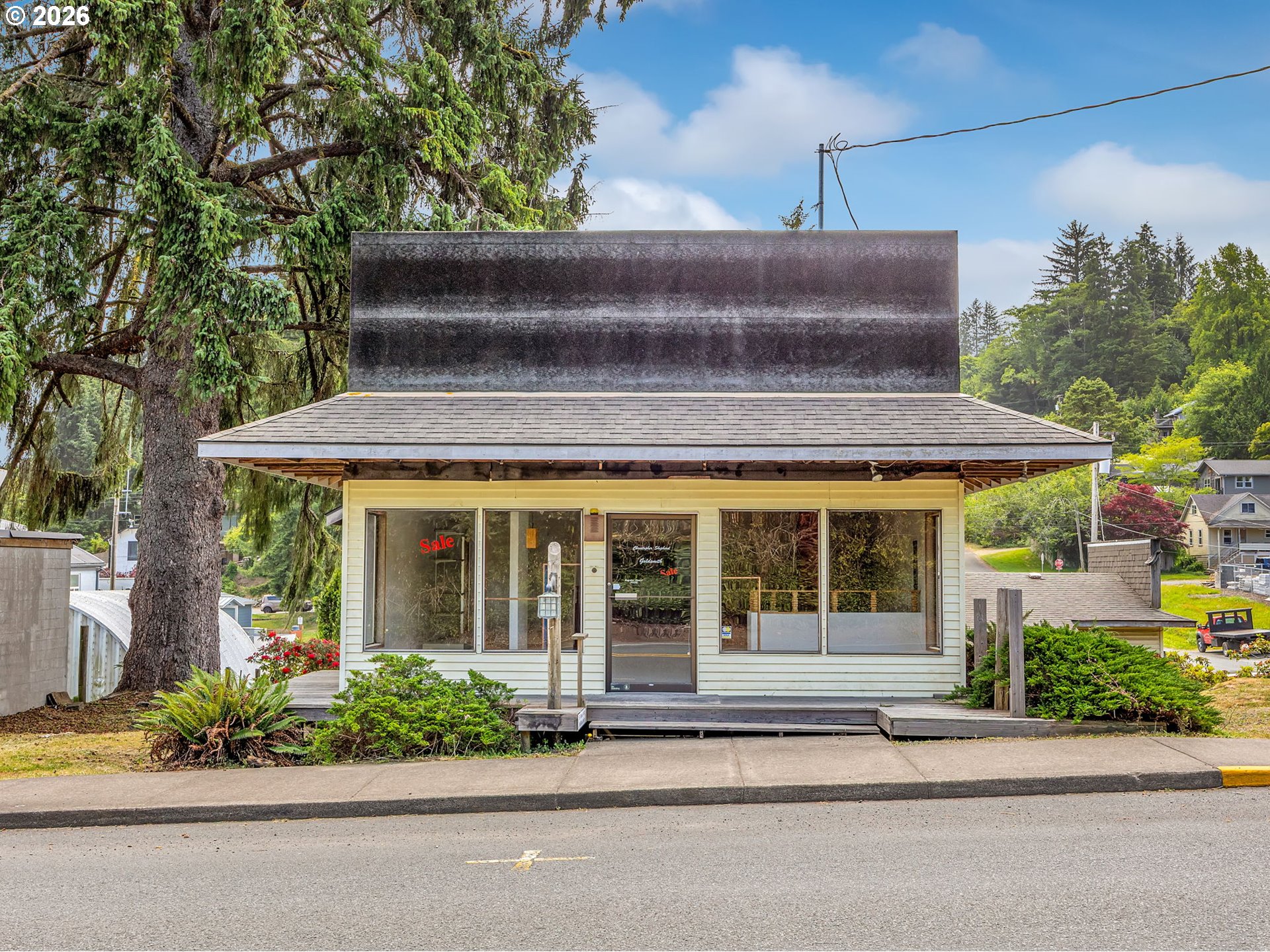 12905 Highway 101 — photo