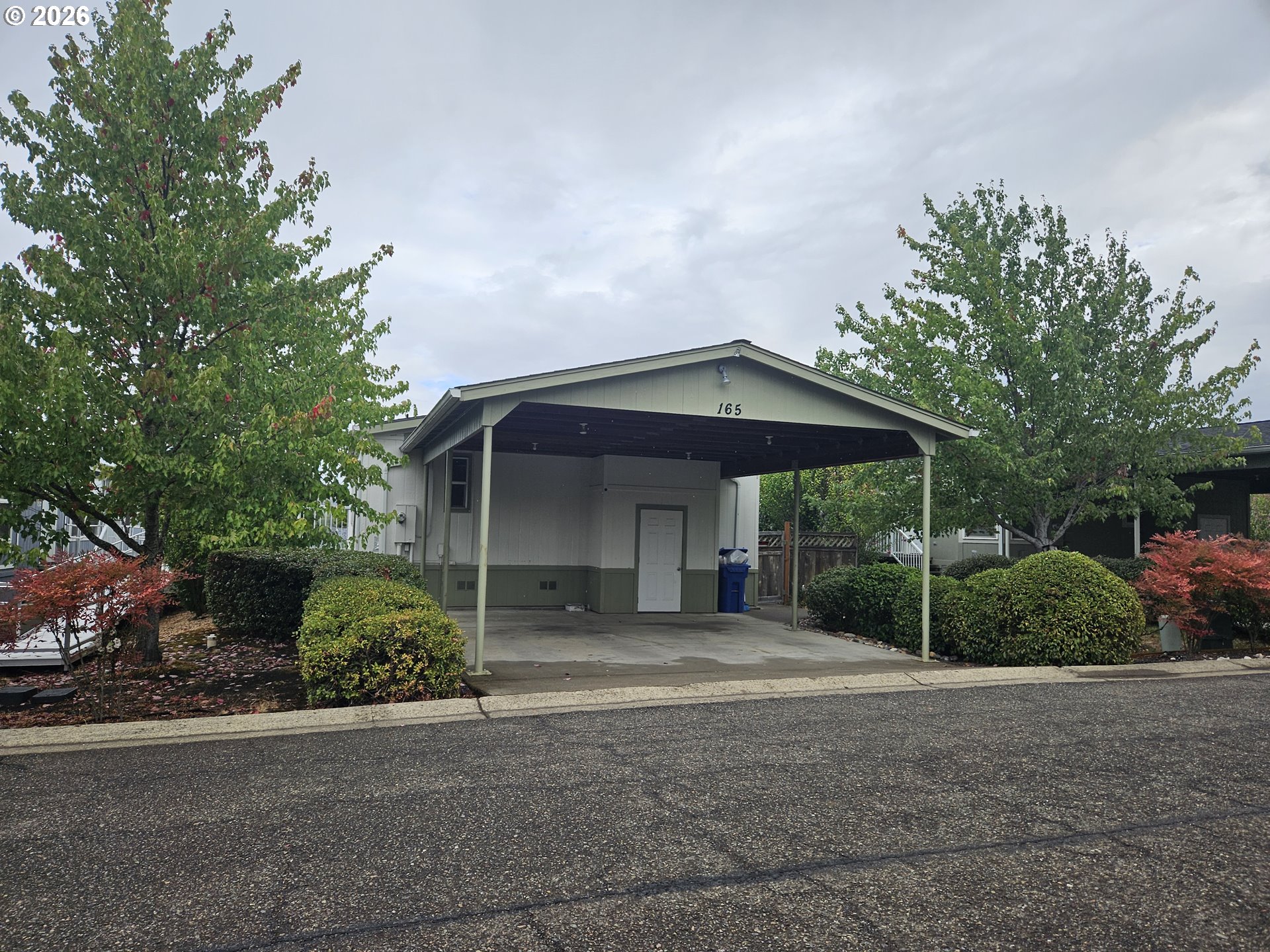 165 Green Vista Ln — photo