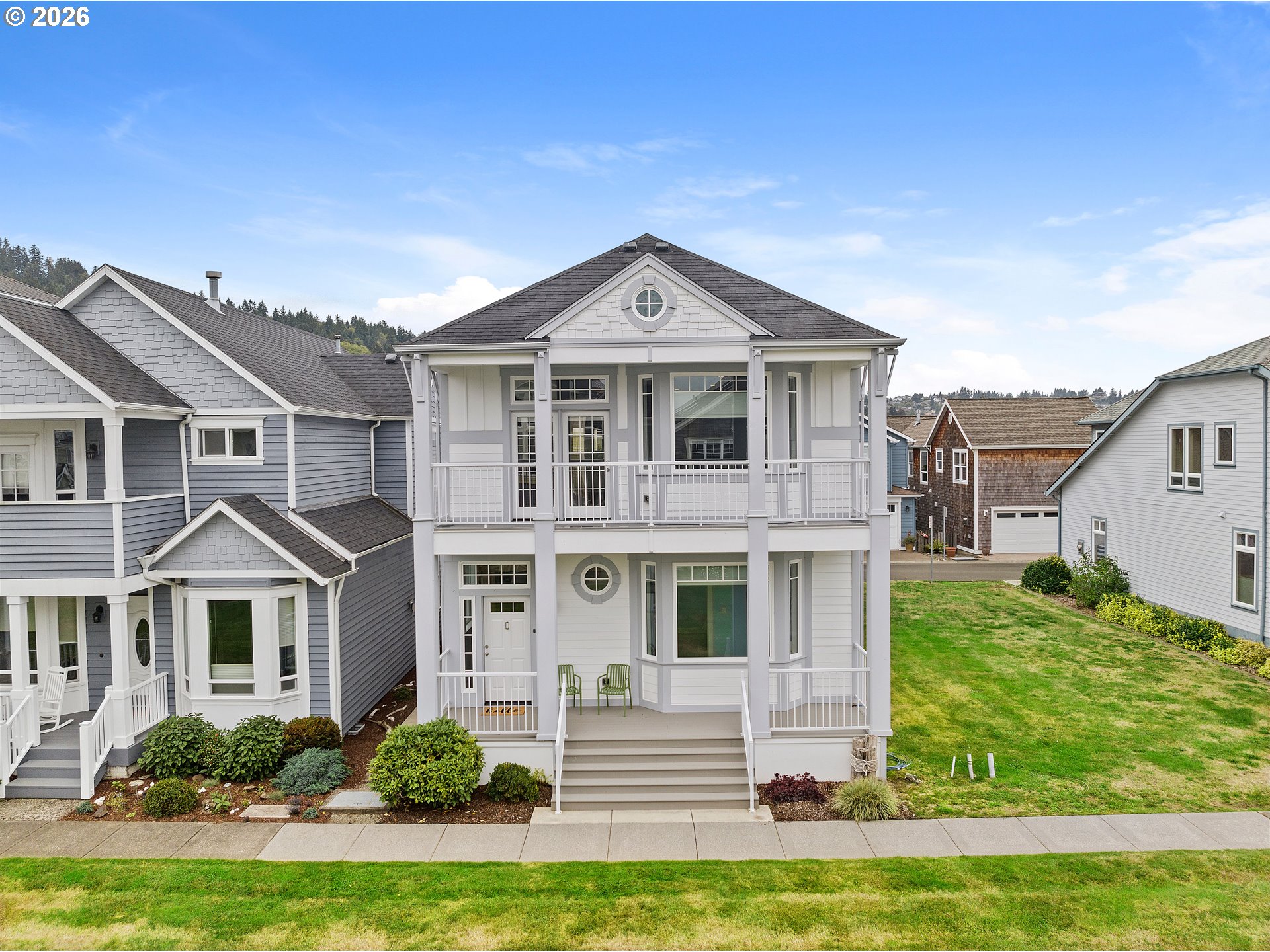 250 Round House Rd — photo