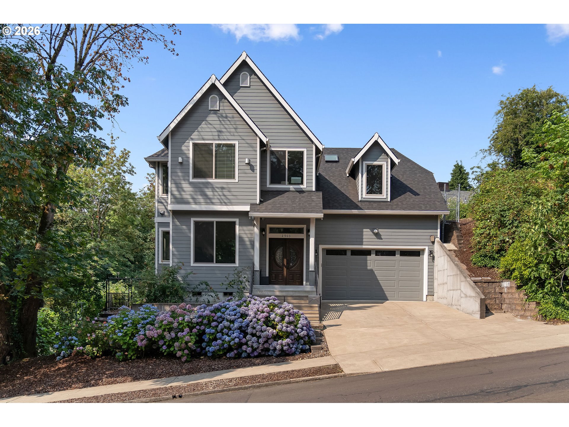 2903 NE Fremont Dr — photo