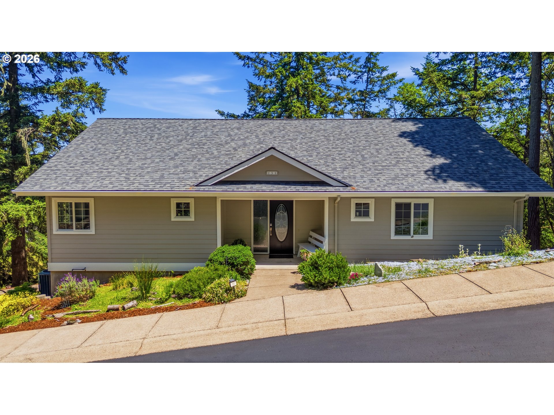 151 Rockridge Loop, Eugene, OR 97405 — photo 3