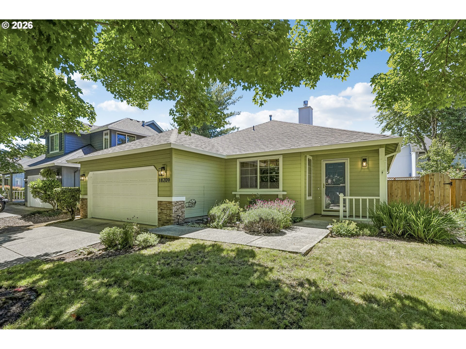 18209 SE 18th St — photo