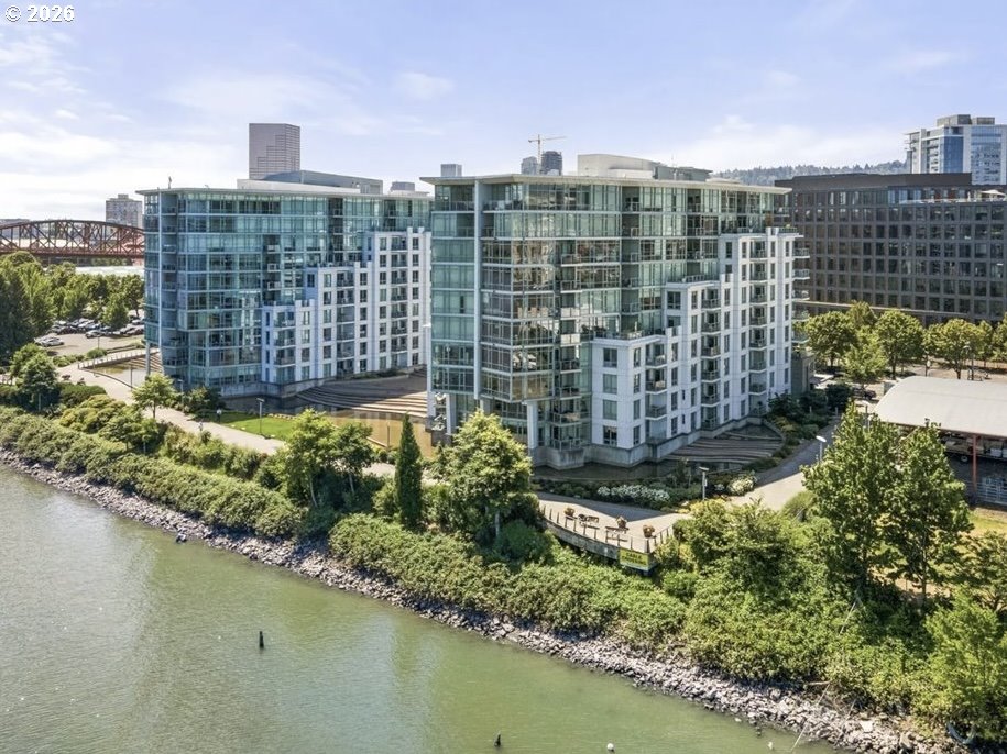 1310 NW Naito Pkwy Unit 509 — photo