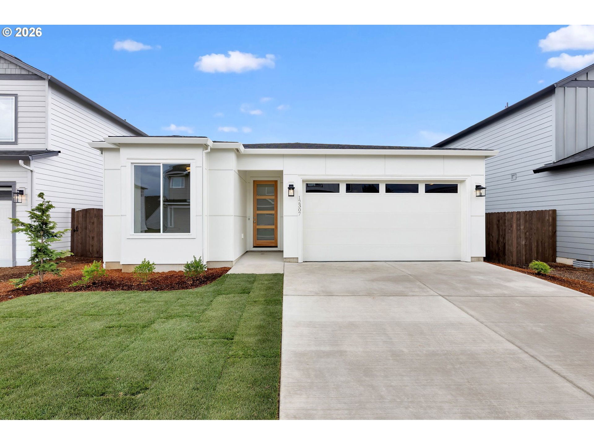 12307 NE 107th Way — photo