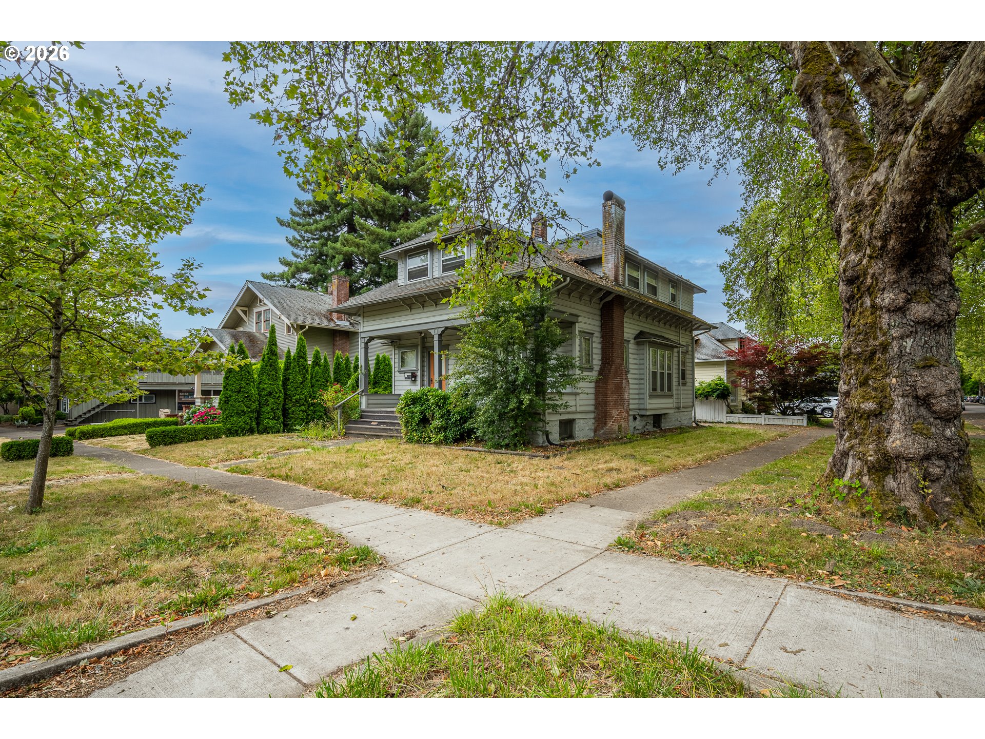 660 NW Van Buren Ave — photo