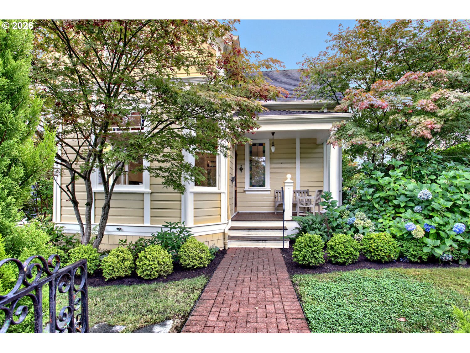 1728 SE Lambert St — photo