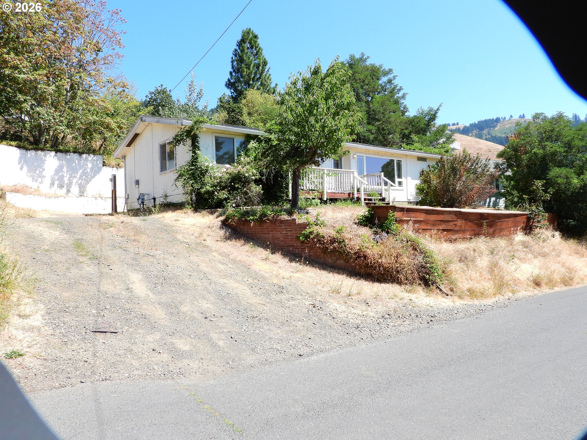 614 Vine St — photo