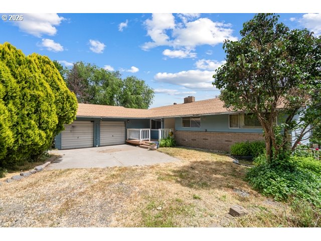 212 S Water St — photo