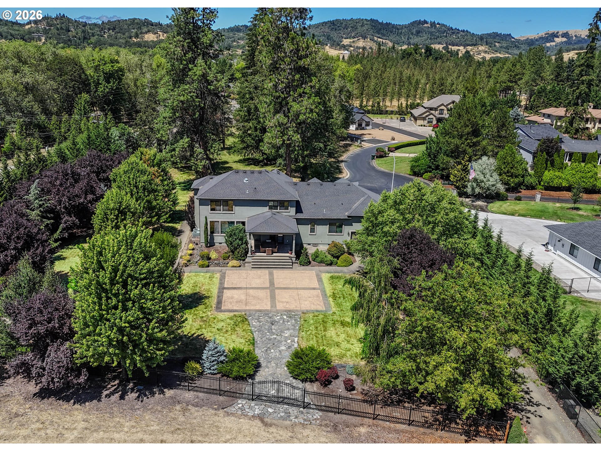 104 River Club Dr — photo