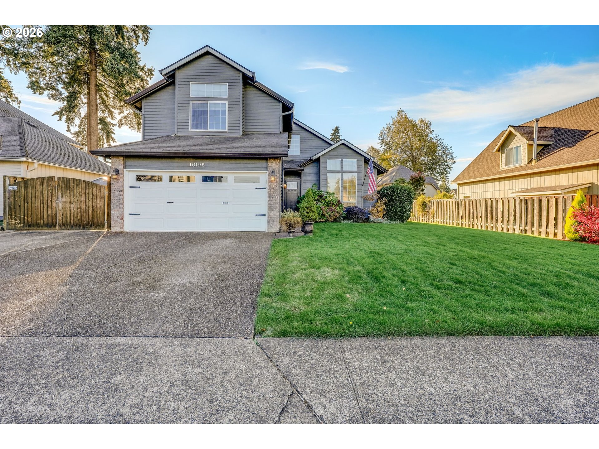 16195 SE Lillian Ct — photo