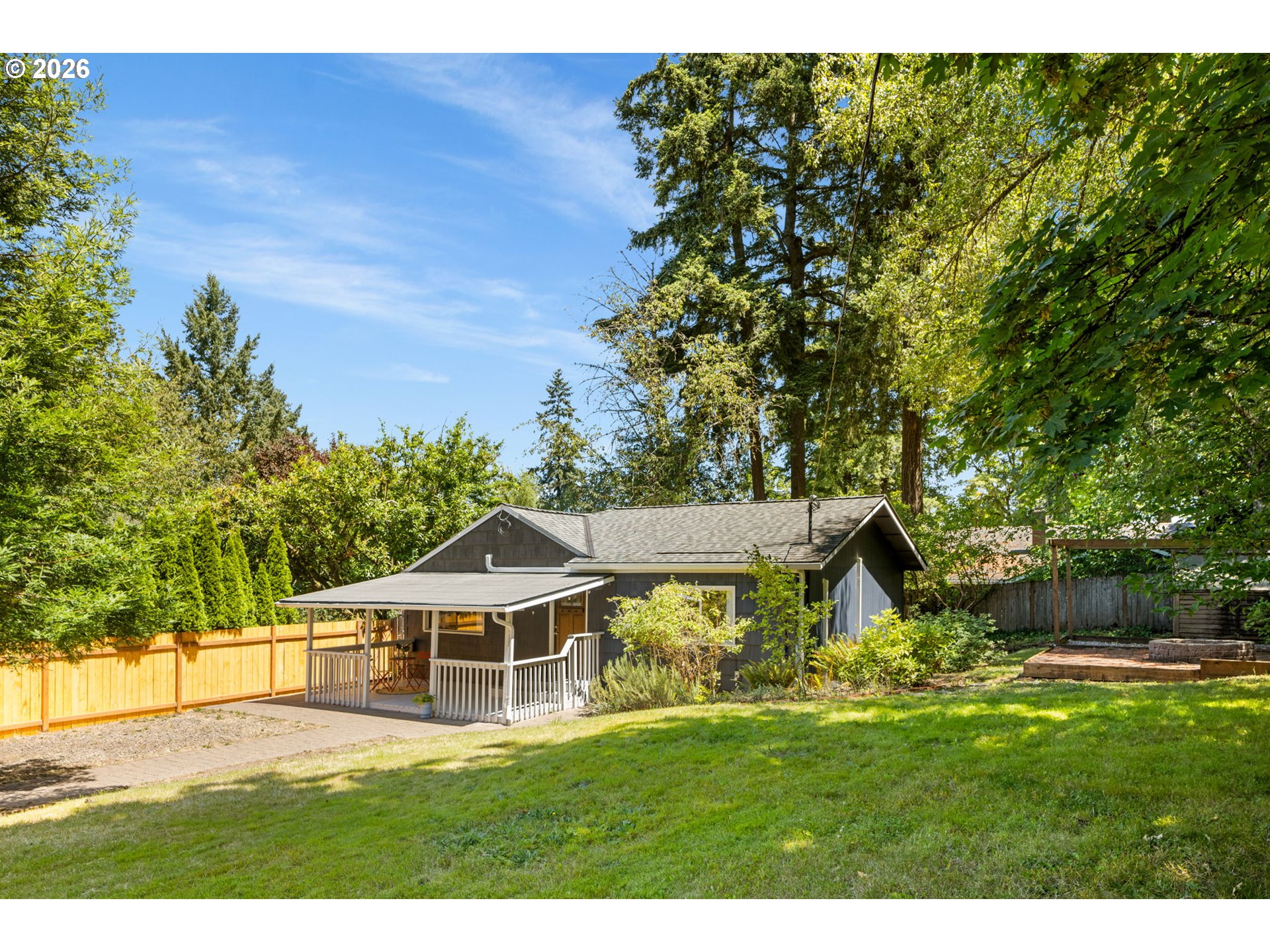 9106 SW Capitol Hwy — photo