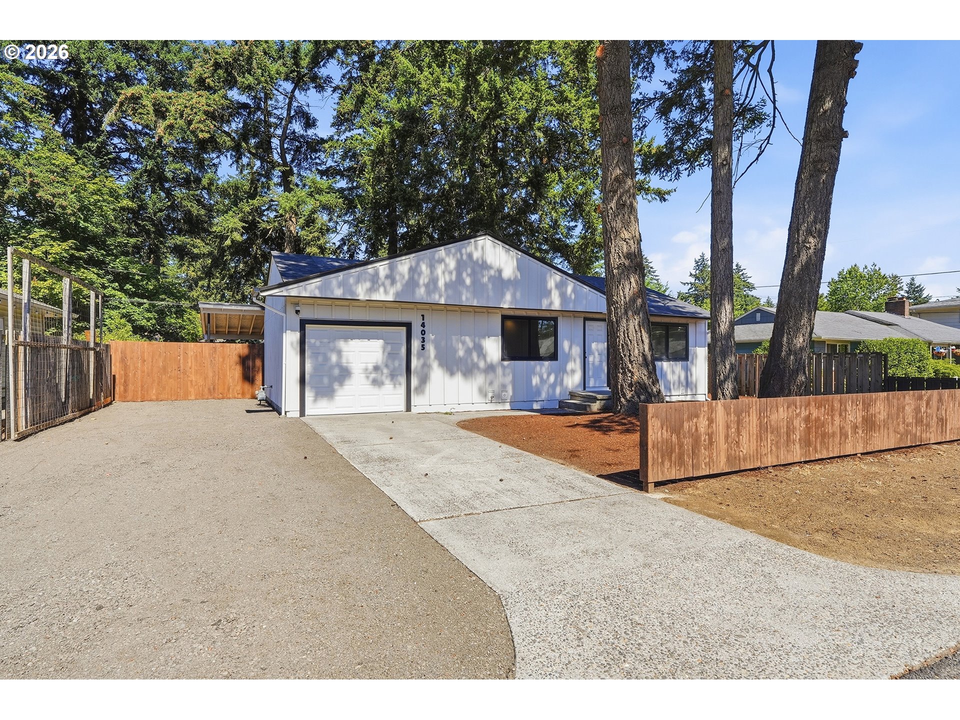 14035 SE Harrison St — photo